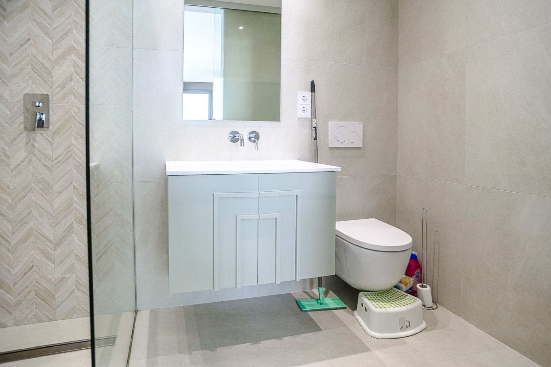 Resale - Villa * - ROJALES