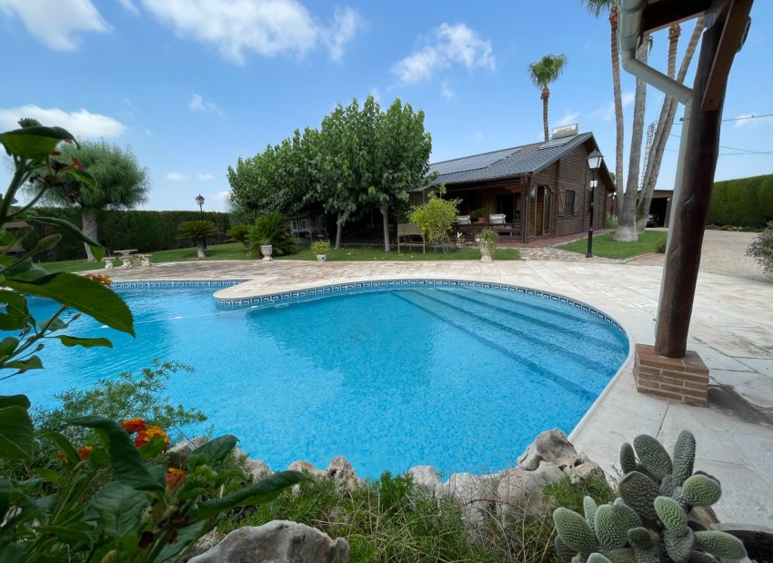 Resale - Villa * - San Fulgencio - La Marina *