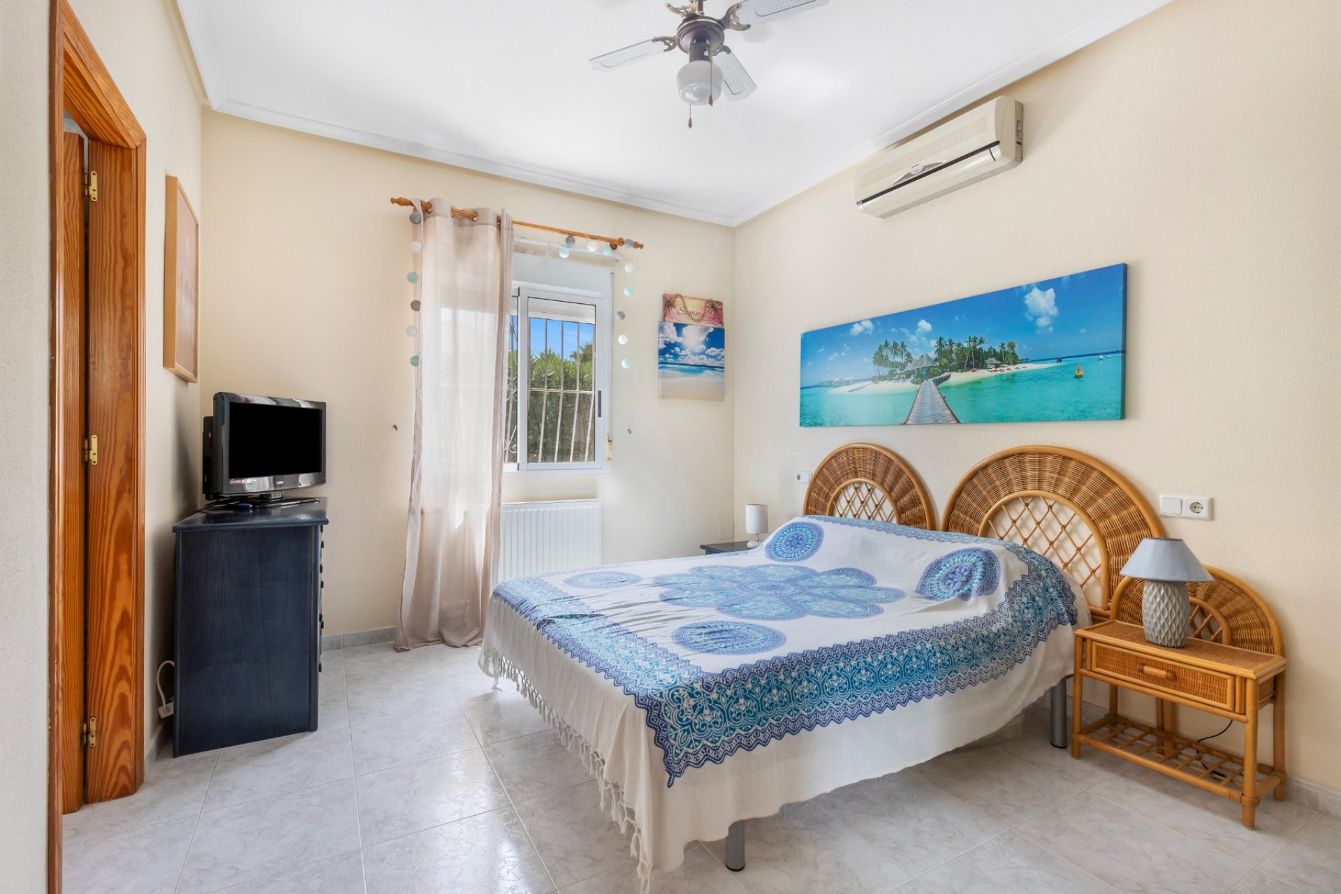 Resale - Villa * - San Fulgencio * - La Marina *