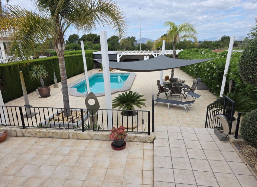 Resale - Villa * - San Fulgencio * - La Marina *