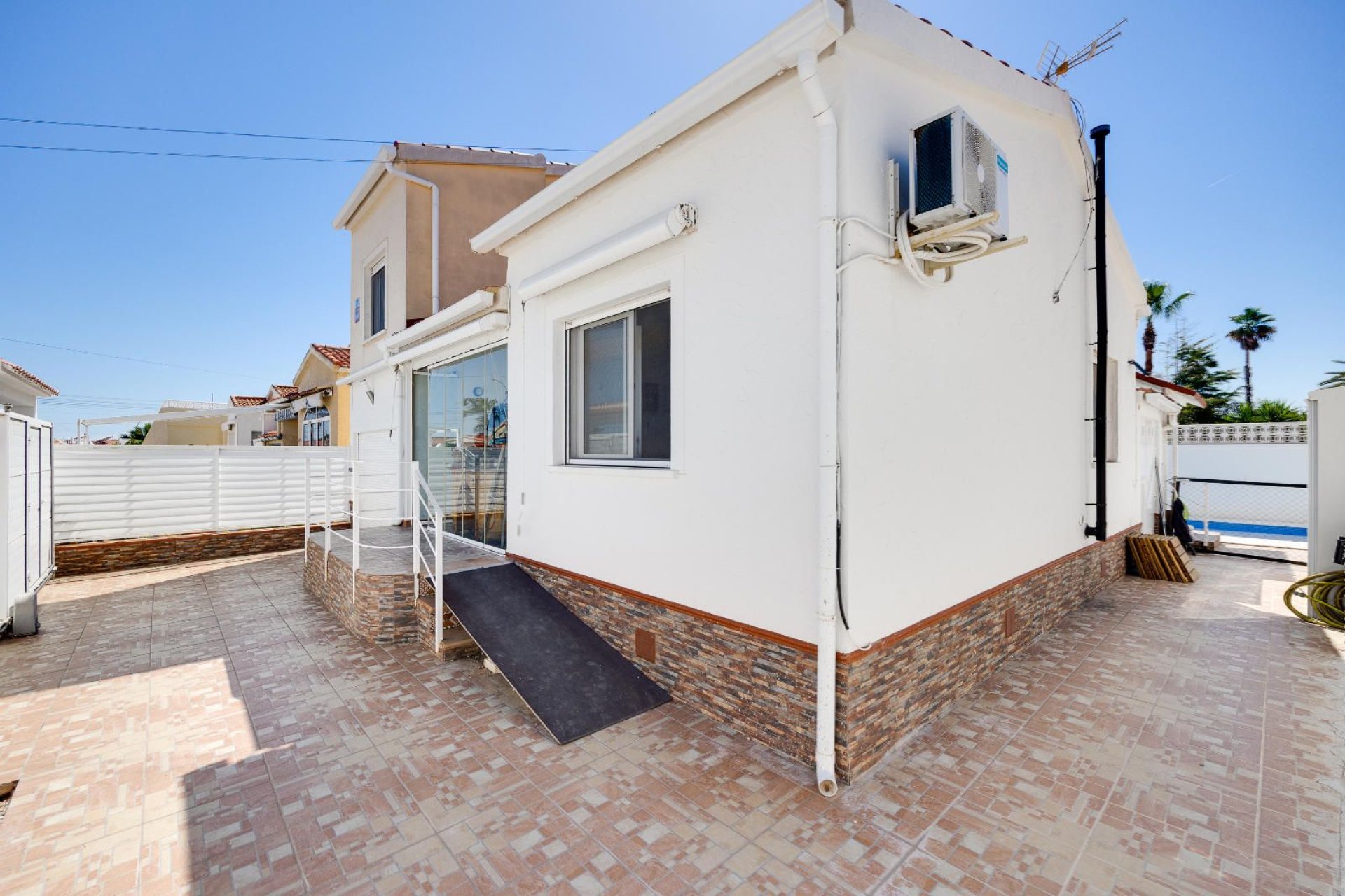 Resale - Villa * - San Fulgencio * - La Marina *