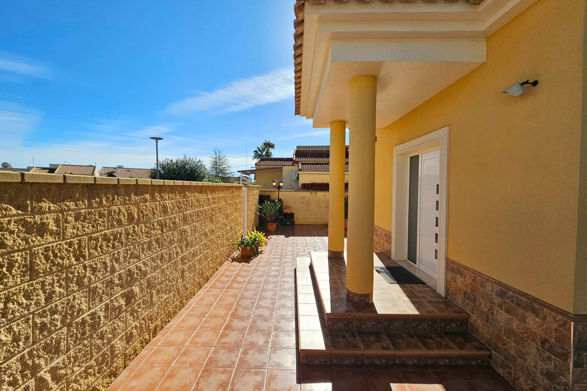 Resale - Villa * - San Fulgencio * - San fulgencio pueblo