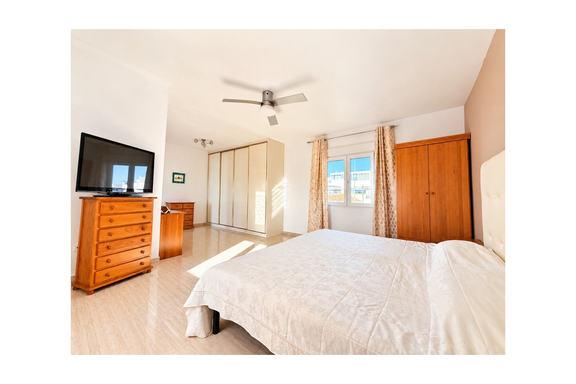 Resale - Villa * - San Fulgencio * - urb.la marina