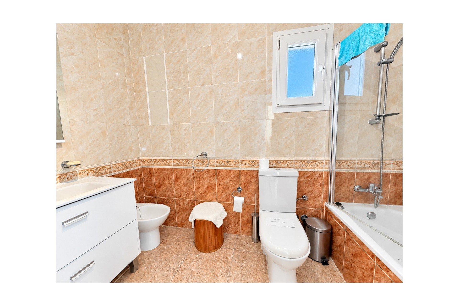 Resale - Villa * - San Fulgencio * - urb.la marina