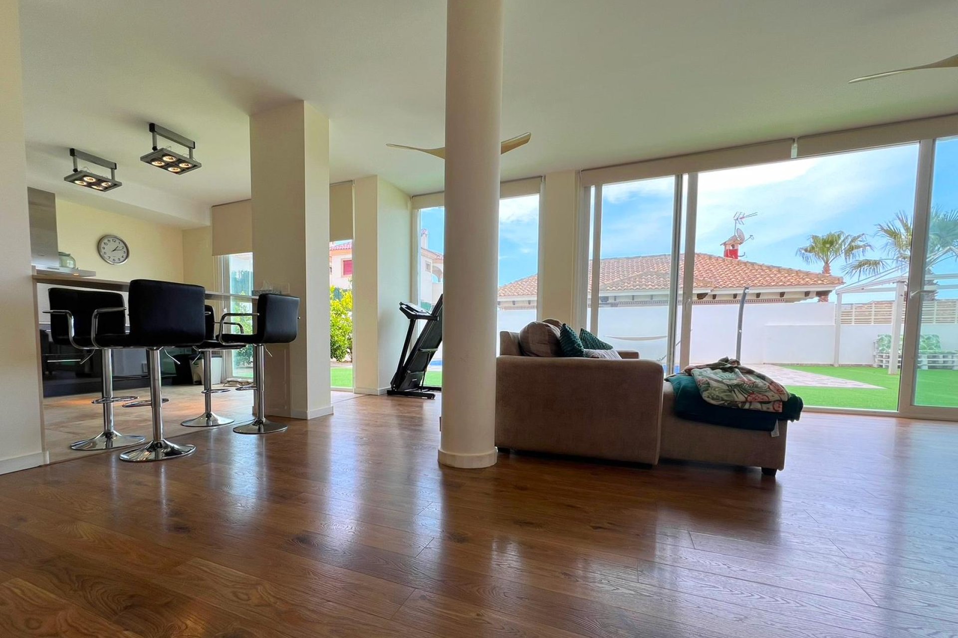 Resale - Villa * - San Fulgencio *