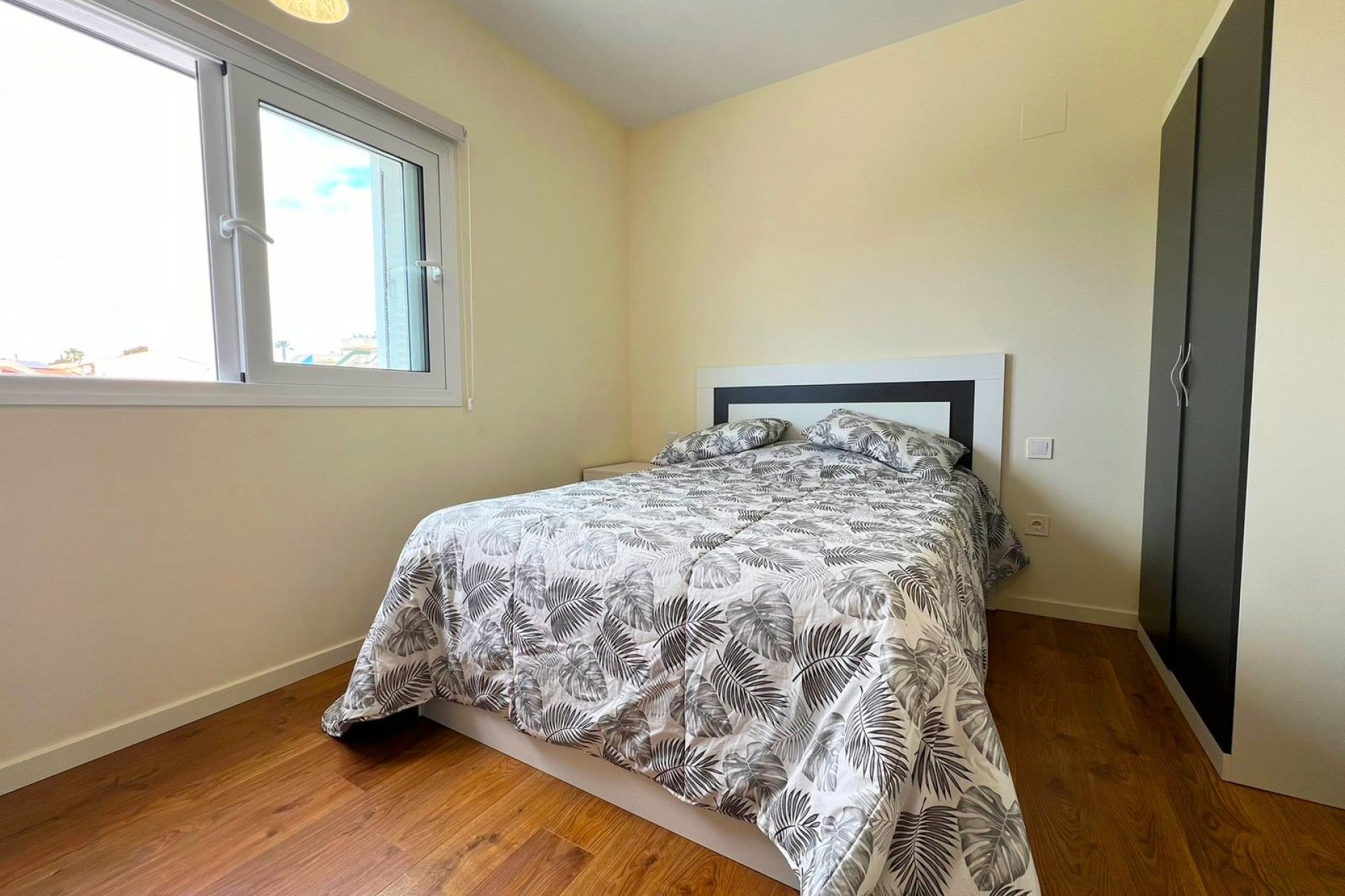 Resale - Villa * - San Fulgencio *