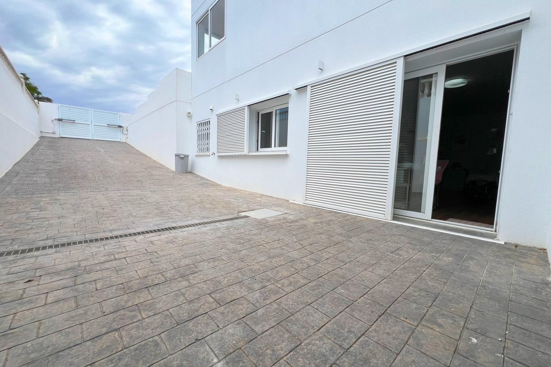 Resale - Villa * - San Fulgencio *