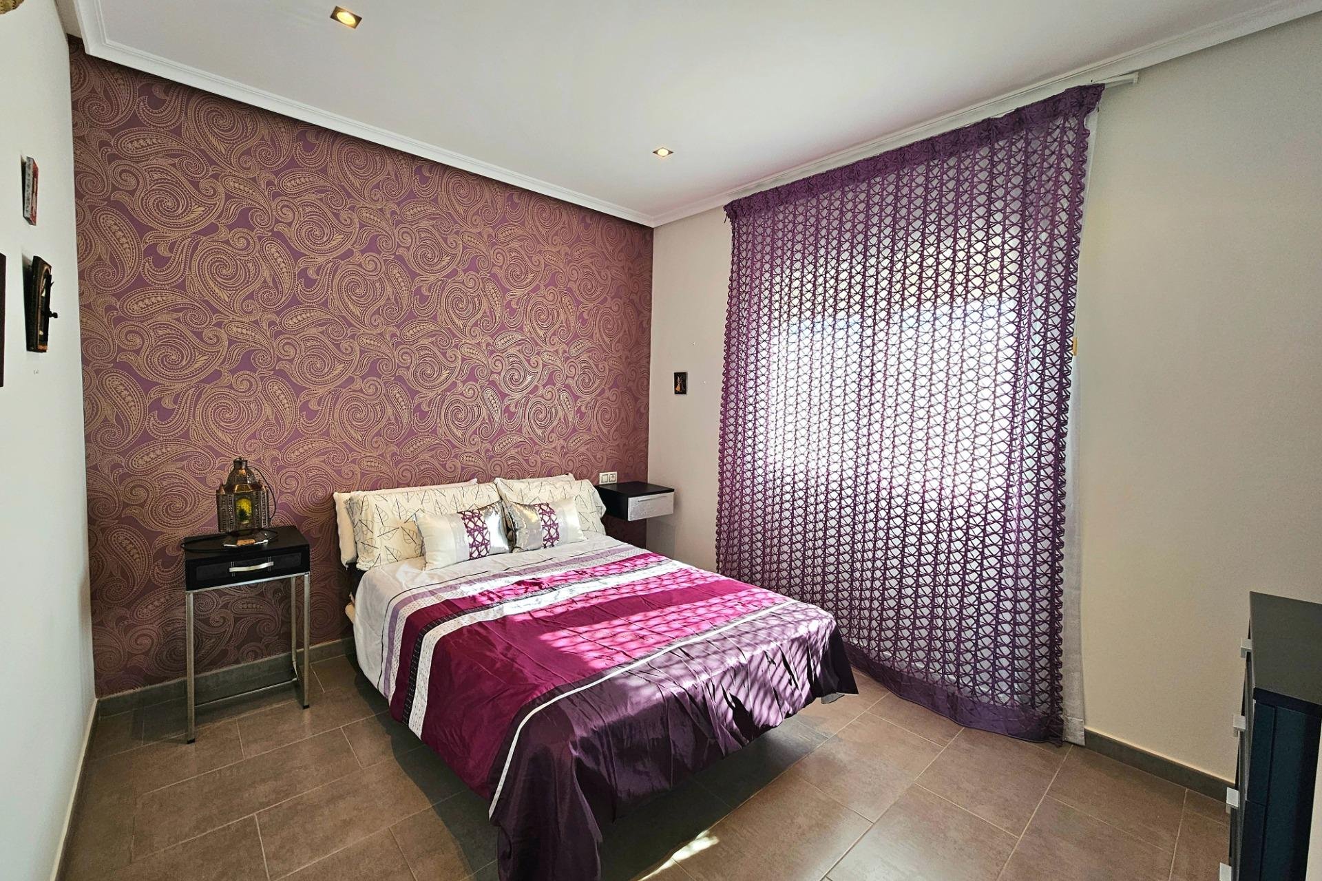 Resale - Villa * - San Fulgencio *