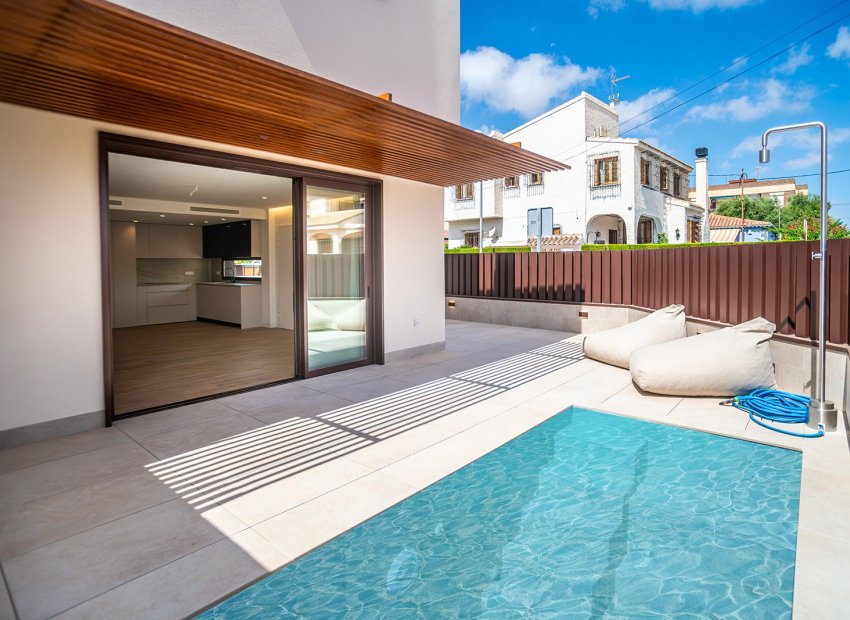Resale - Villa * - San Javier * - Santiago De La Ribera *