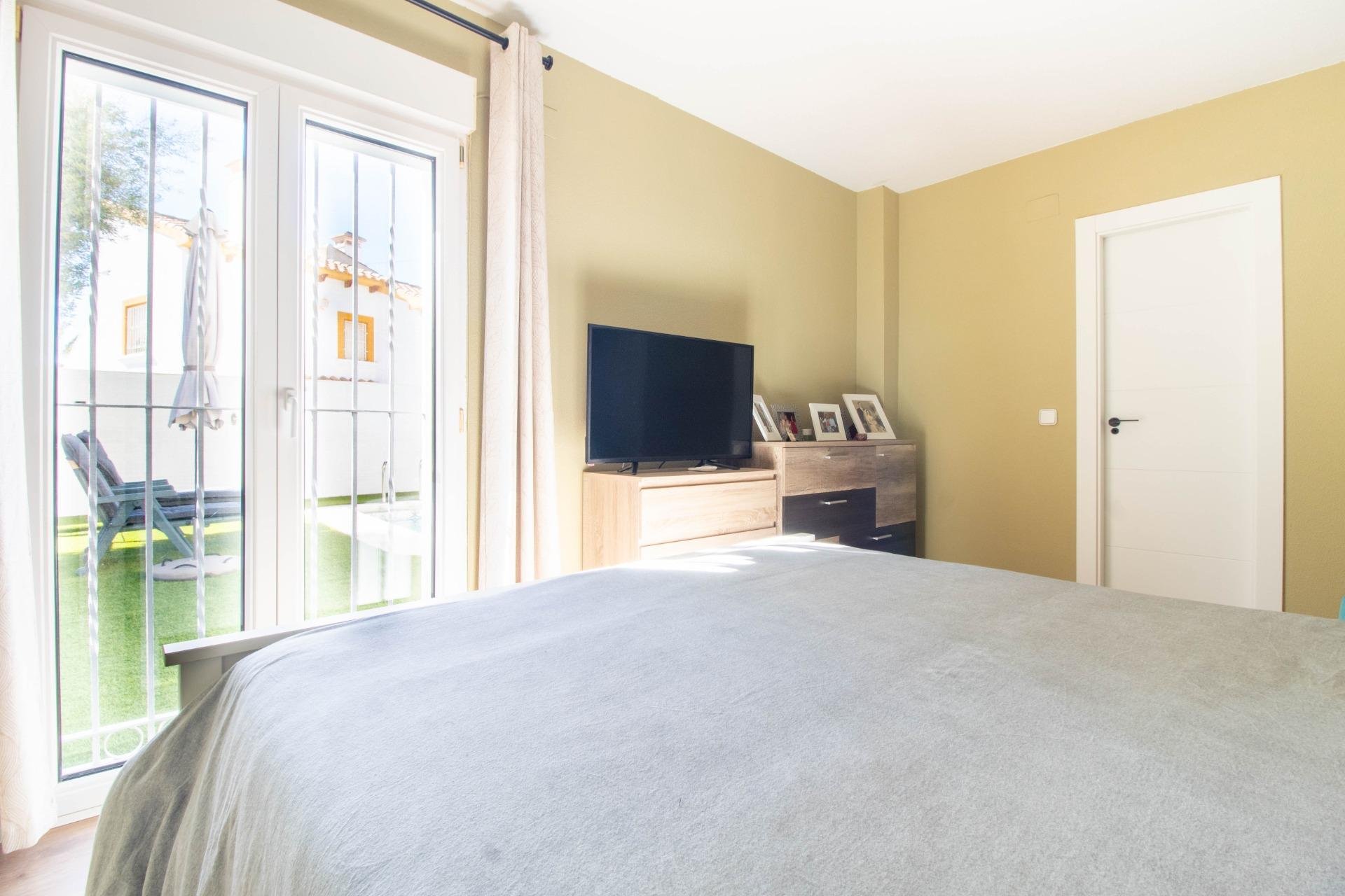 Resale - Villa * - San Miguel de Salinas - Blue lagoon *