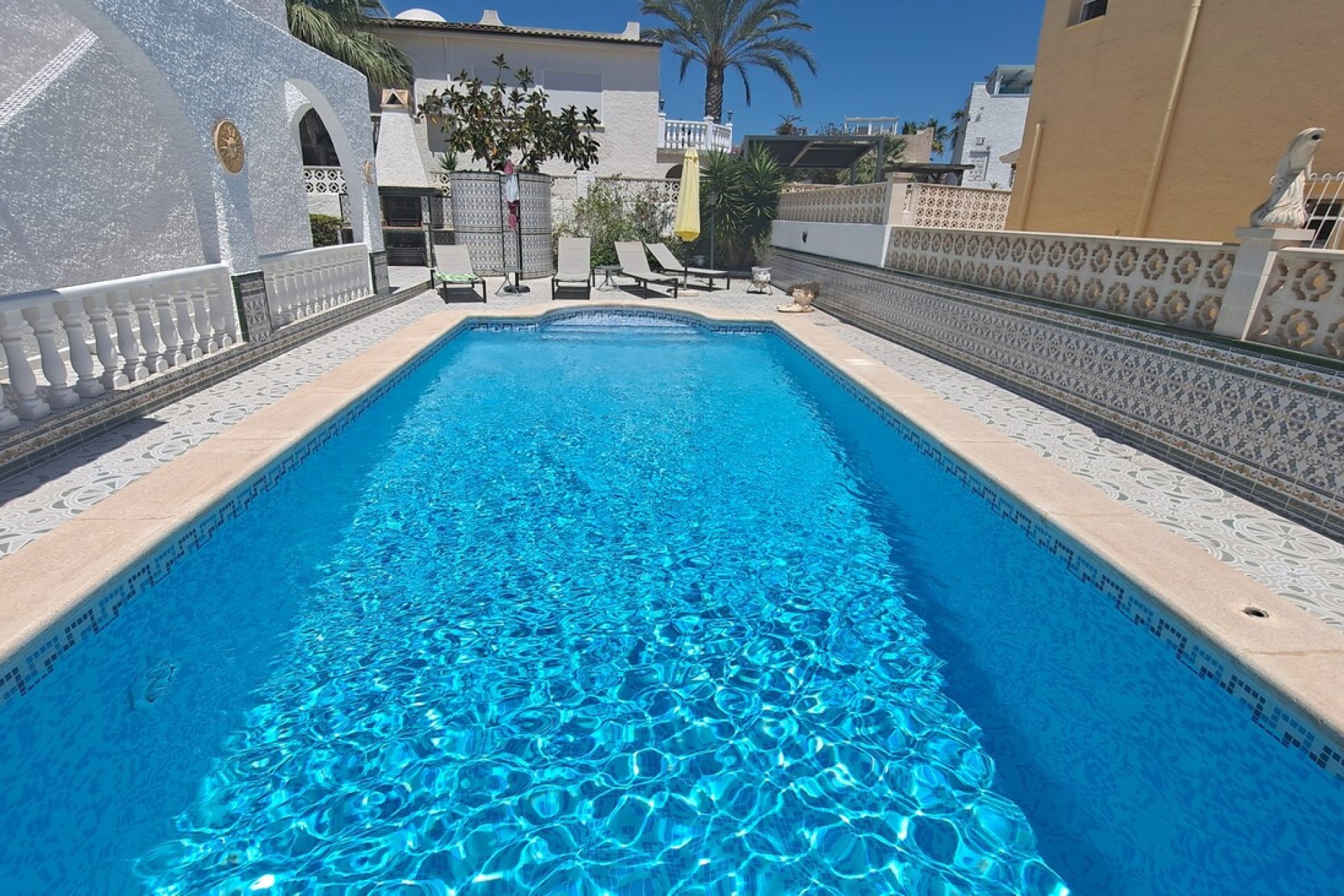 Resale - Villa * - San Miguel de Salinas * - Blue lagoon *