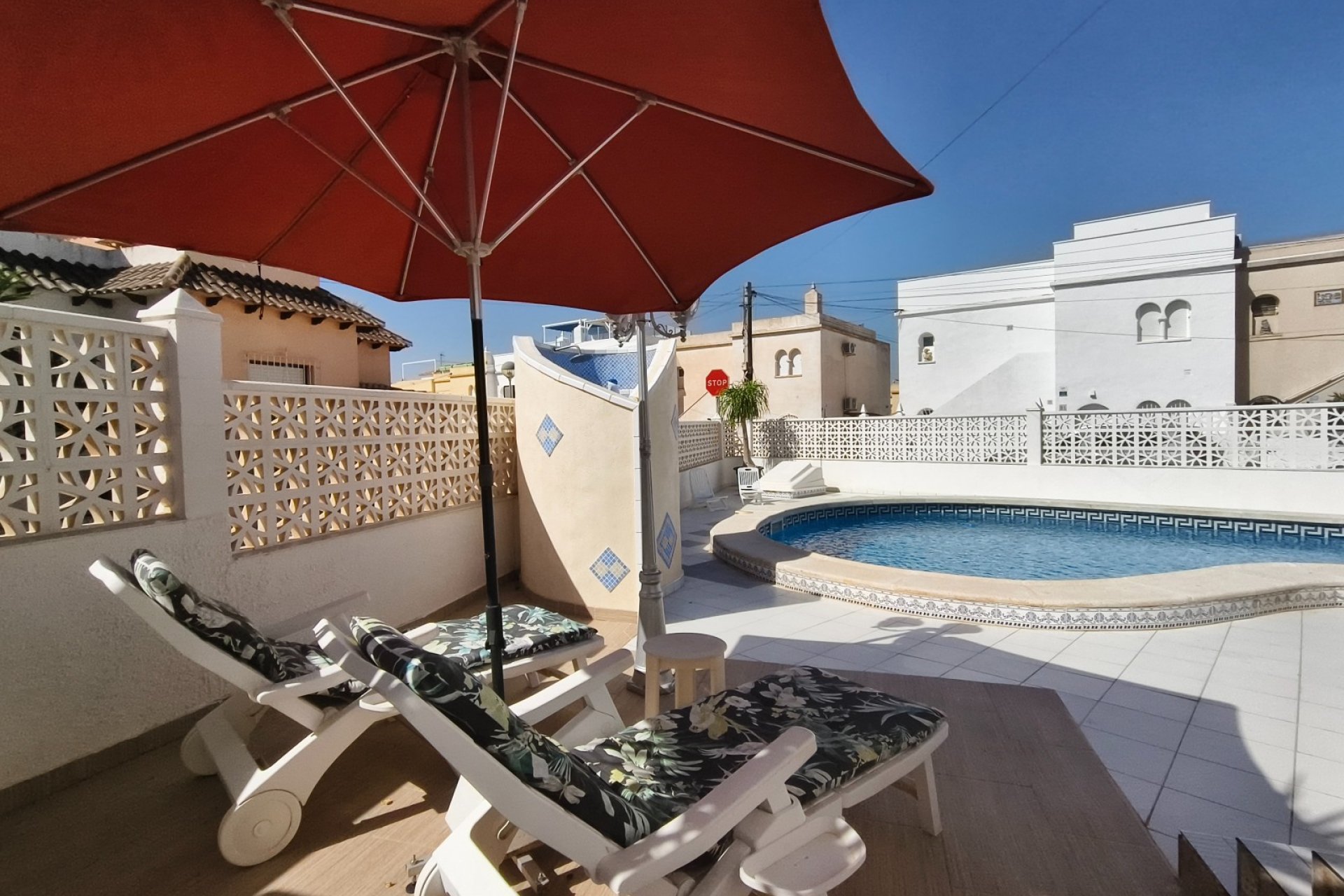 Resale - Villa * - San Miguel de Salinas * - Blue lagoon *