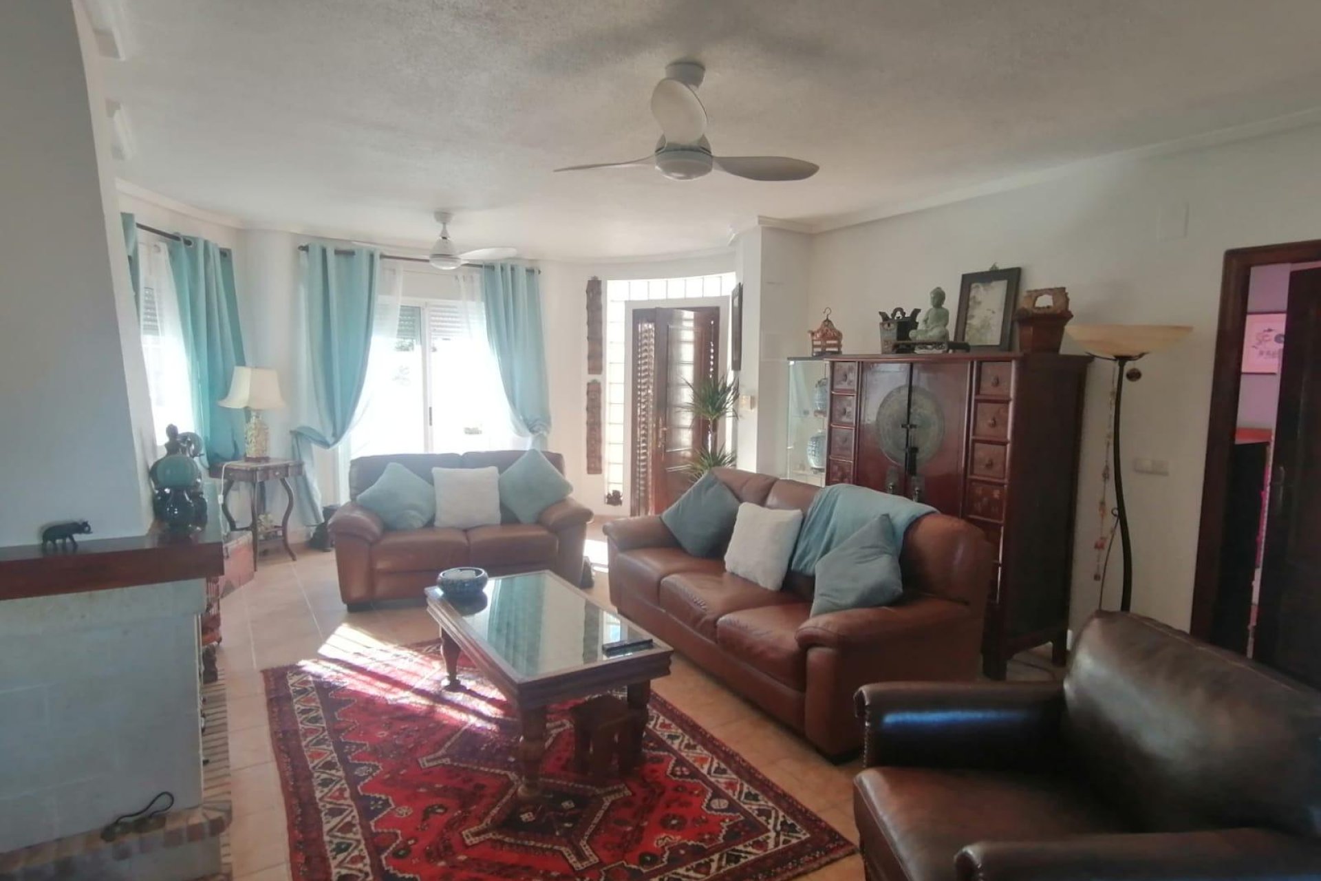 Resale - Villa * - San Miguel de Salinas * - Centro