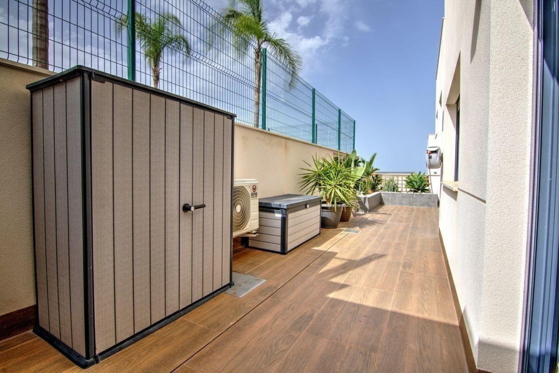Resale - Villa * - San Miguel de Salinas * - Cerro Del Sol *