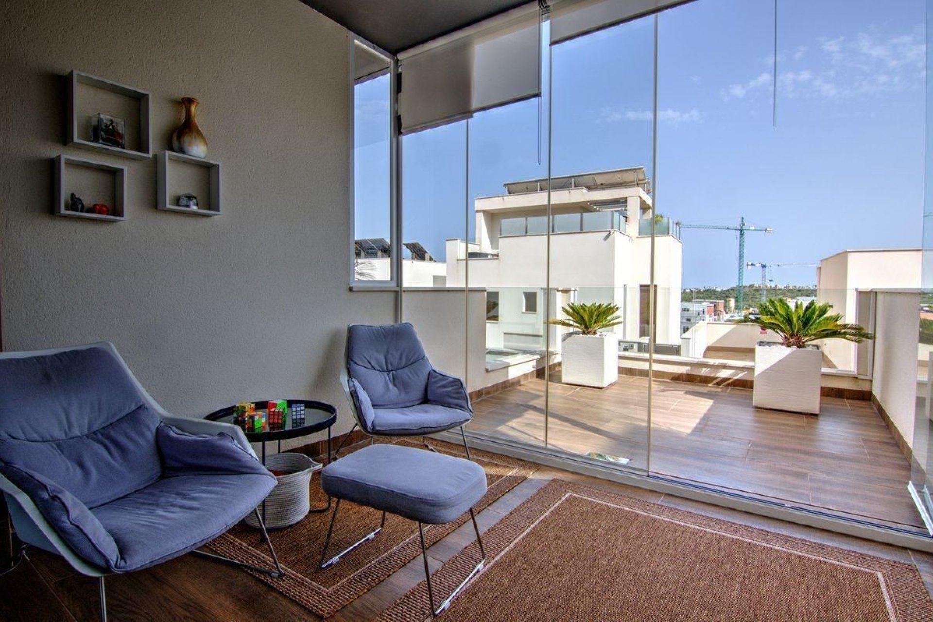Resale - Villa * - San Miguel de Salinas * - Cerro Del Sol *