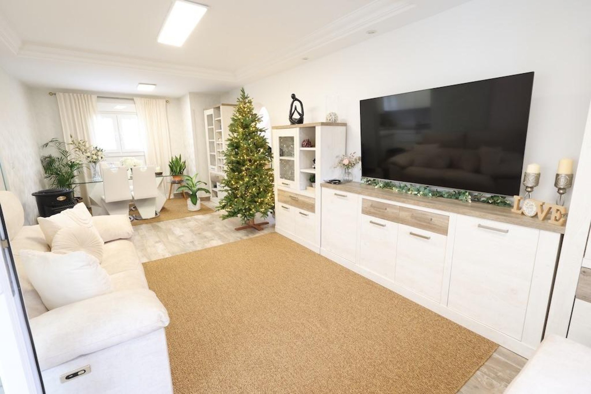 Resale - Villa * - San Miguel de Salinas * - Las Filipinas *