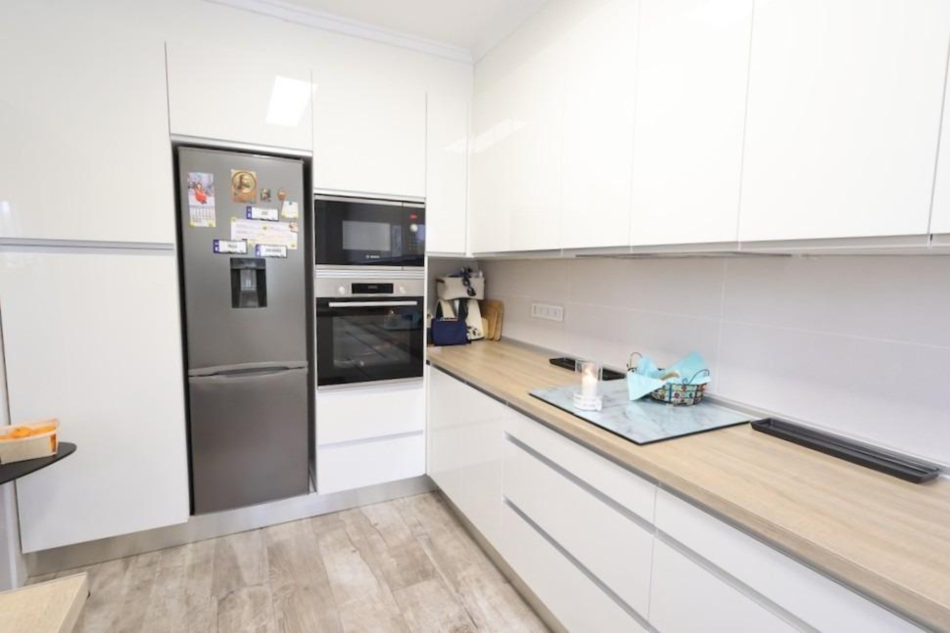 Resale - Villa * - San Miguel de Salinas * - Las Filipinas *