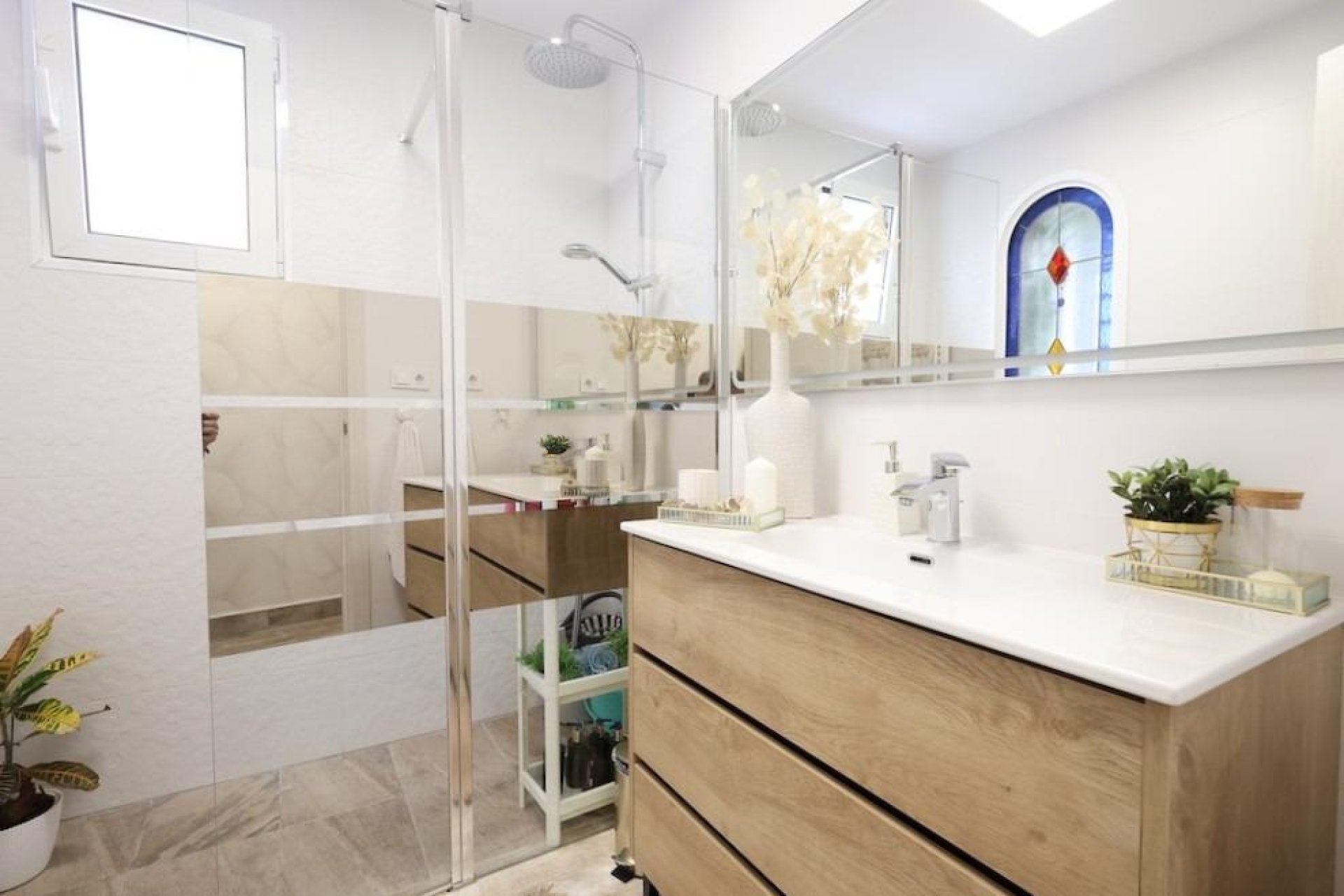 Resale - Villa * - San Miguel de Salinas * - Las Filipinas *