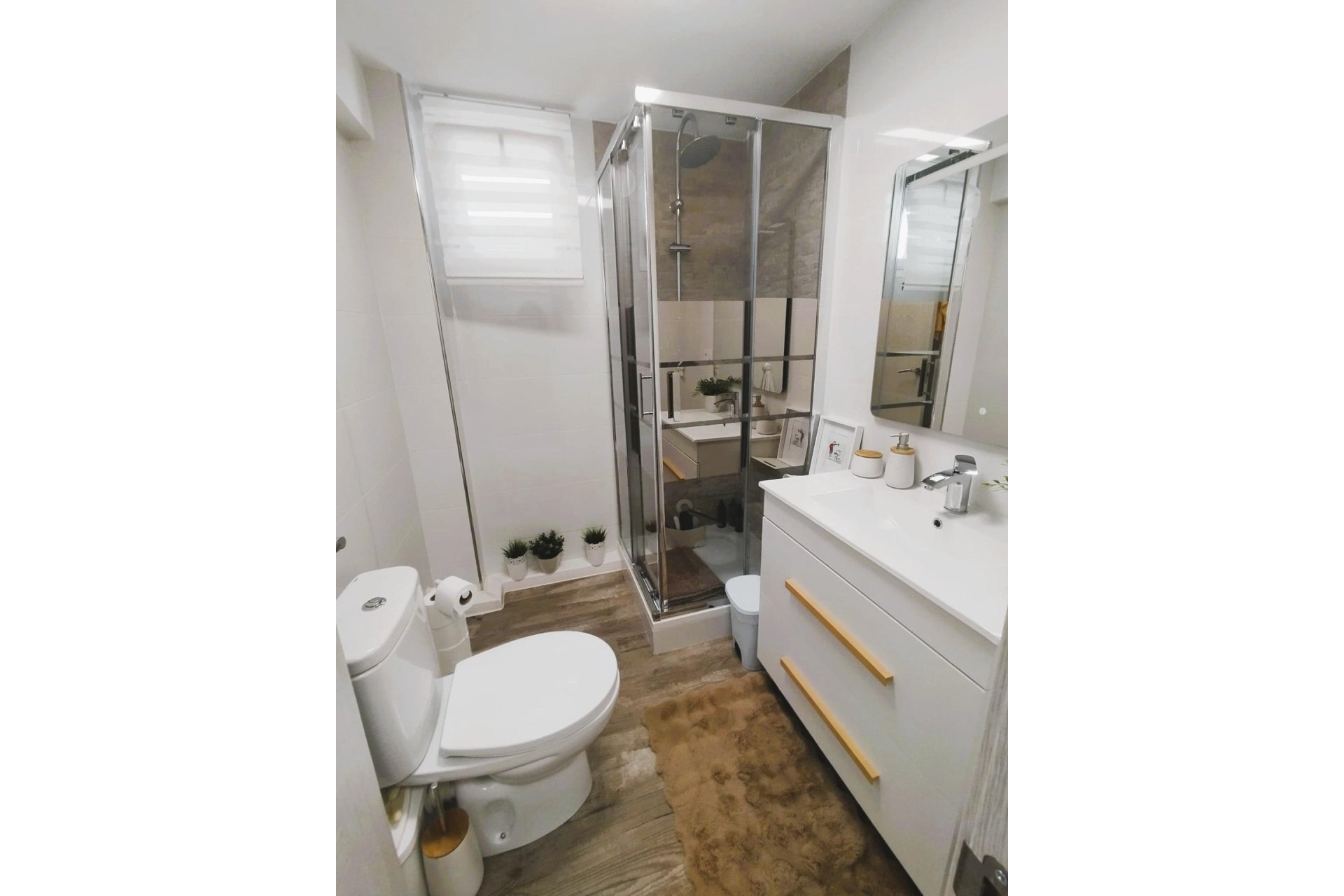 Resale - Villa * - San Miguel de Salinas * - Las Filipinas *