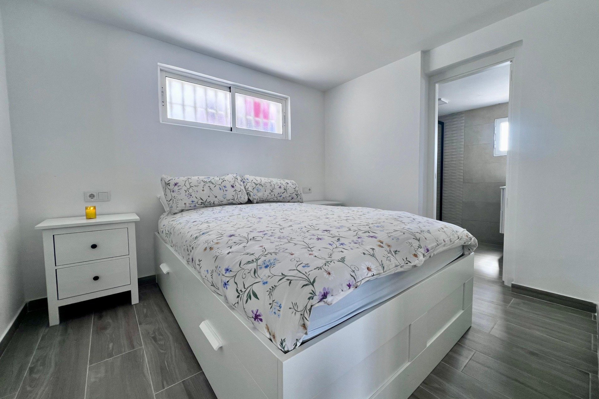 Resale - Villa * - San Miguel de Salinas * - Las Filipinas *