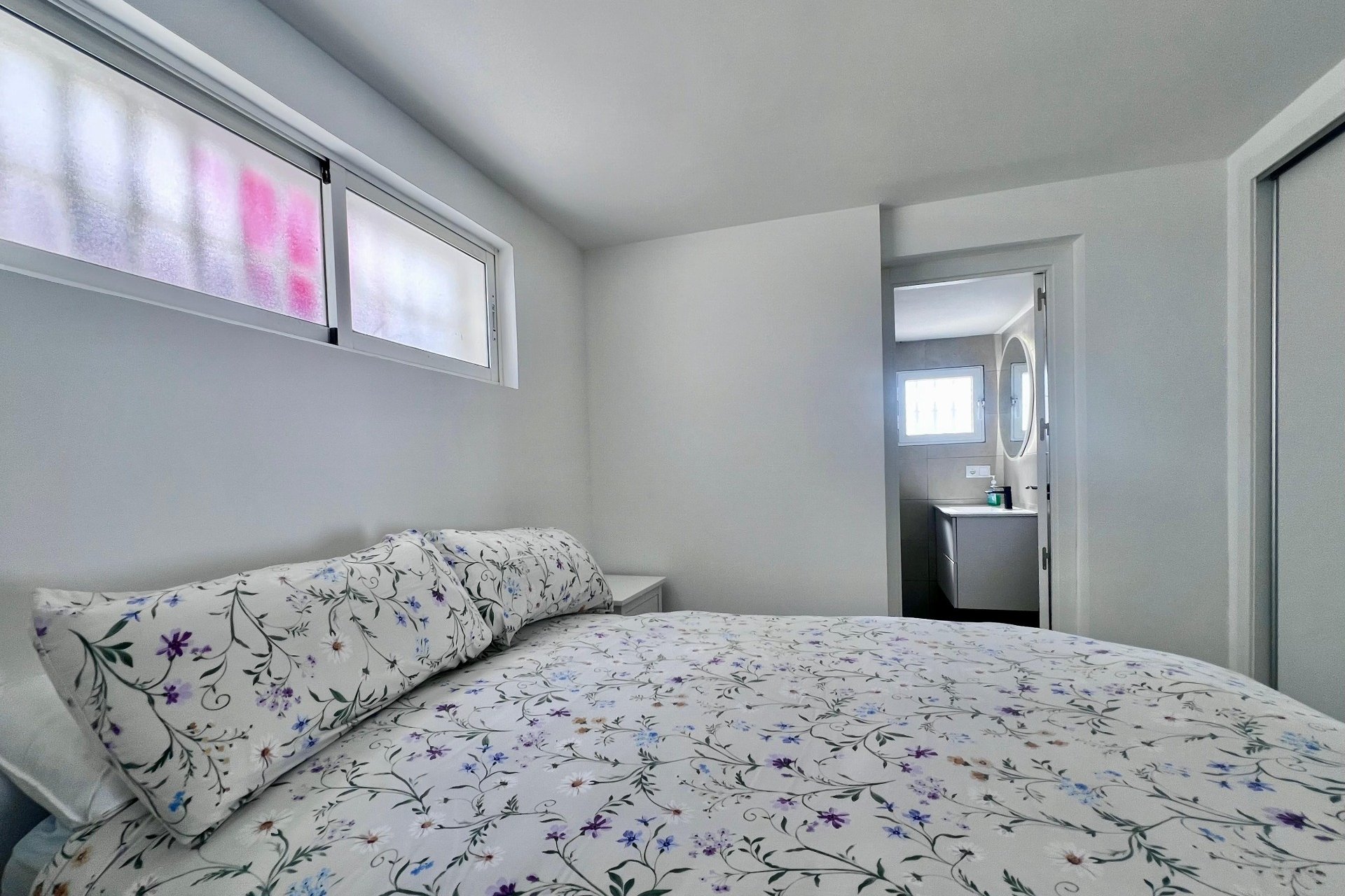 Resale - Villa * - San Miguel de Salinas * - Las Filipinas *