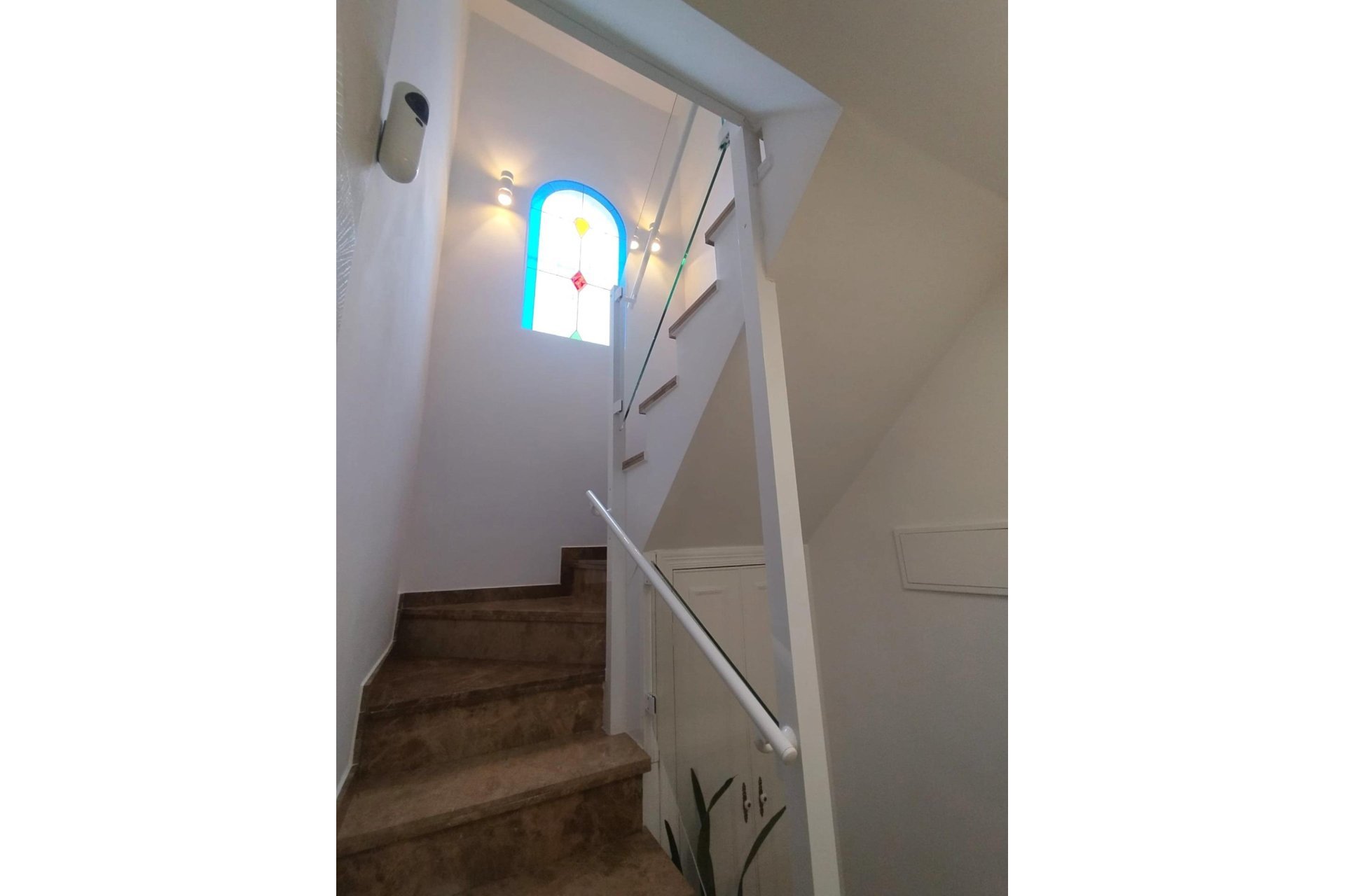 Resale - Villa * - San Miguel de Salinas * - Las Filipinas *