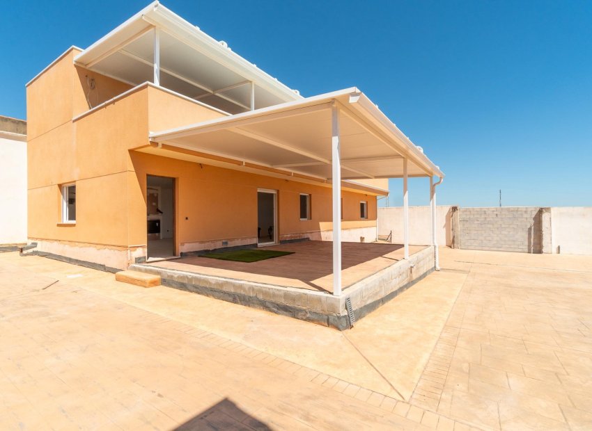 Resale - Villa * - San Miguel de Salinas * - Torremendo *
