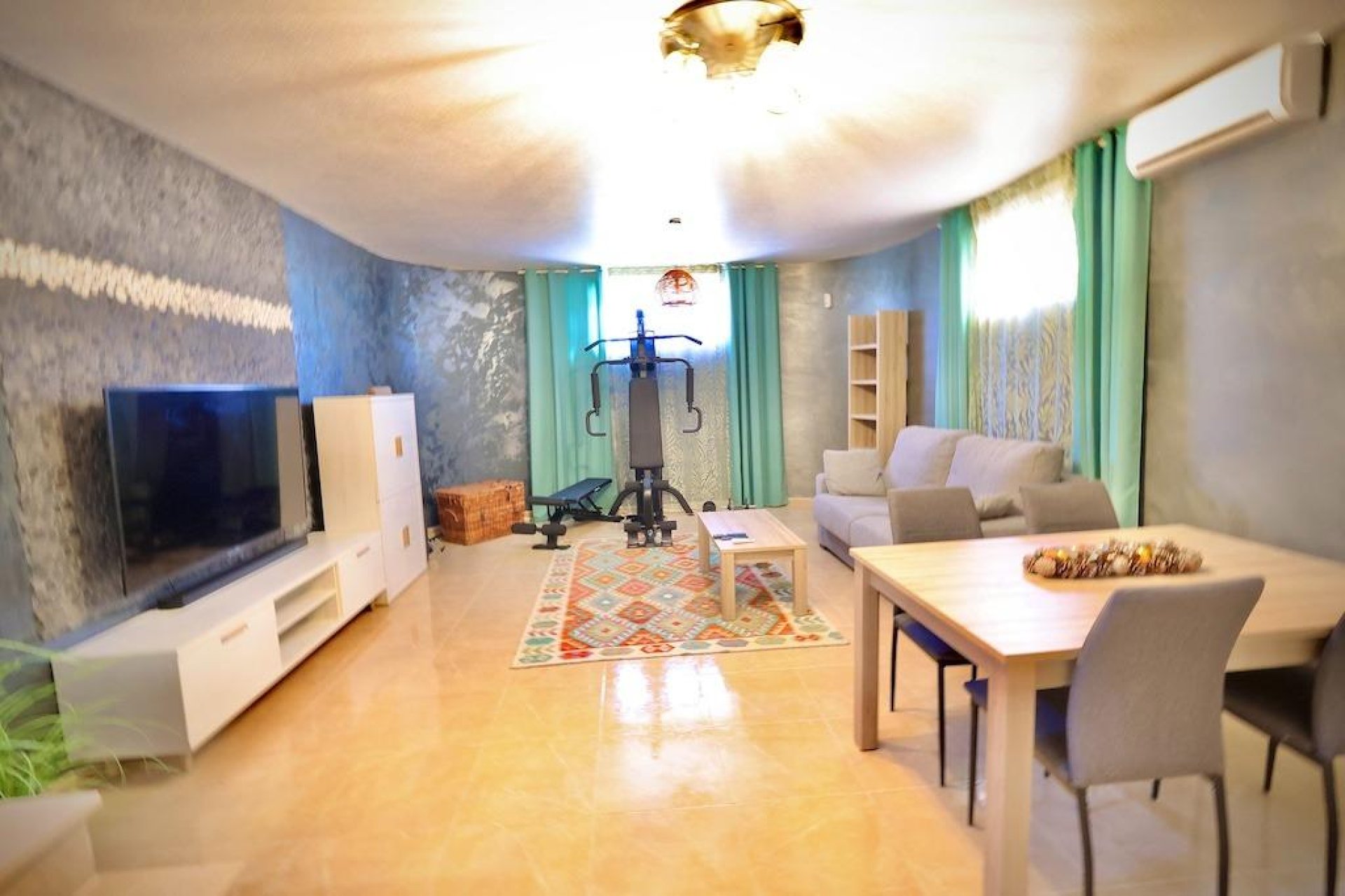 Resale - Villa * - San Miguel de Salinas *