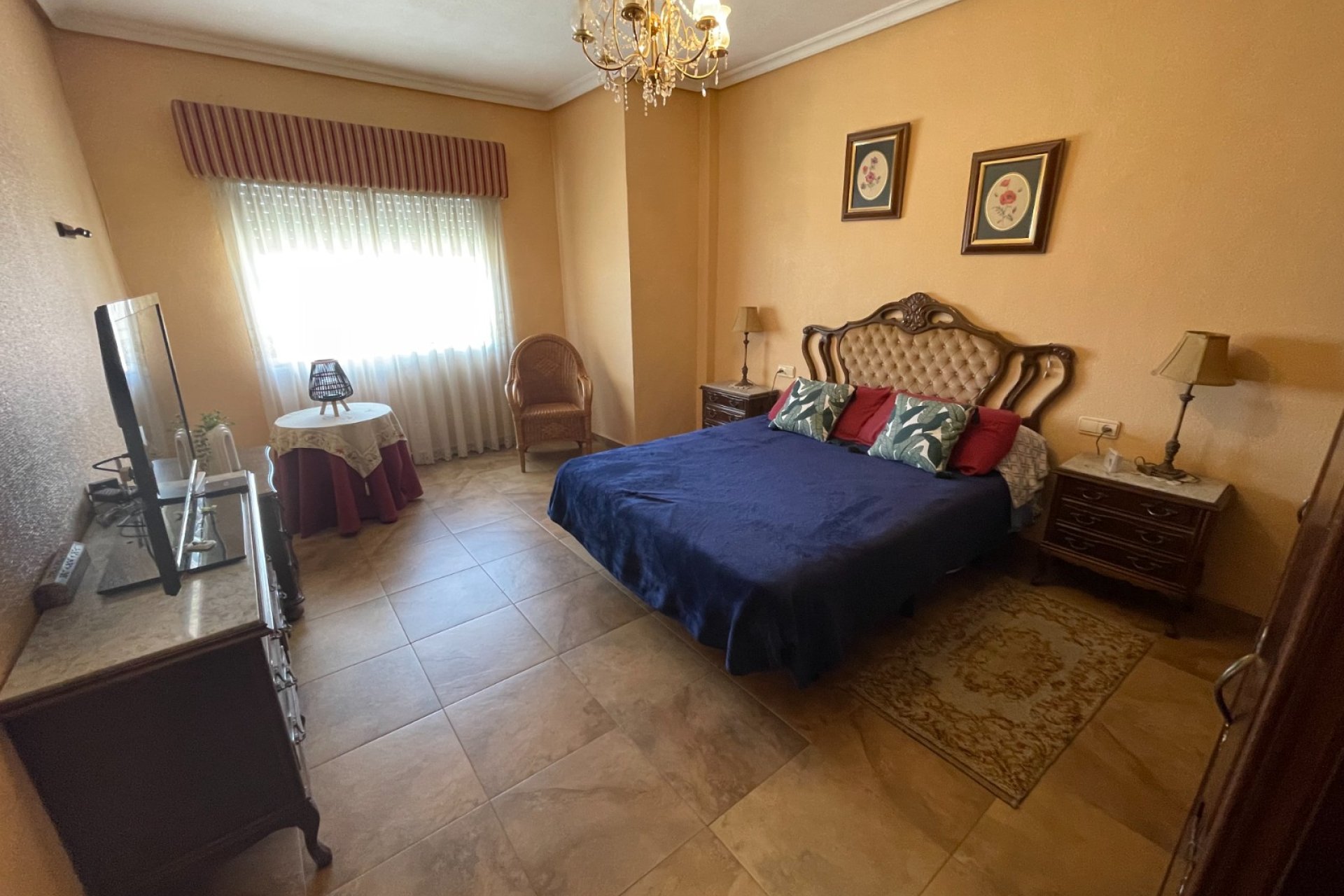 Resale - Villa * - San Miguel de Salinas *