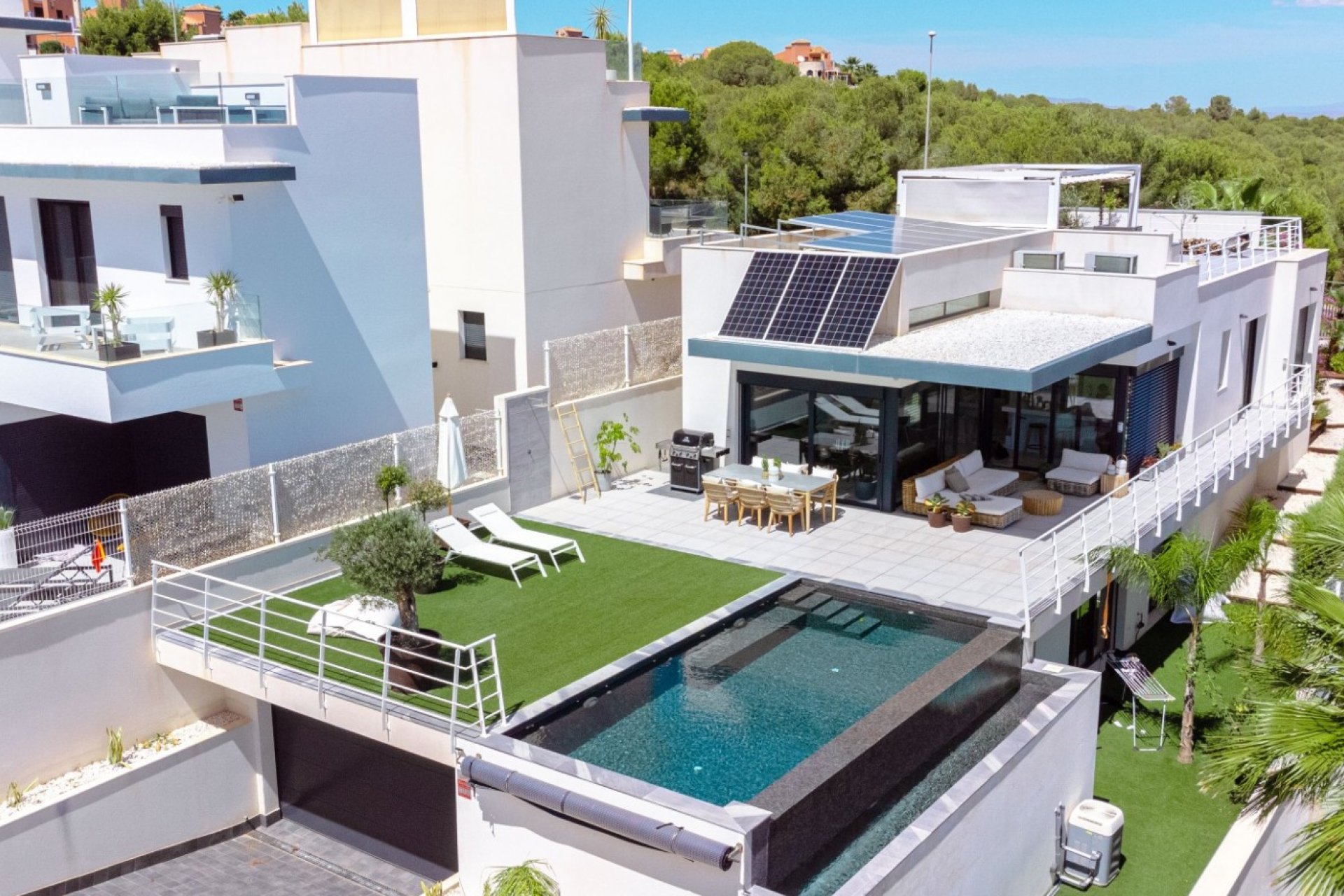 Resale - Villa * - San Miguel de Salinas *