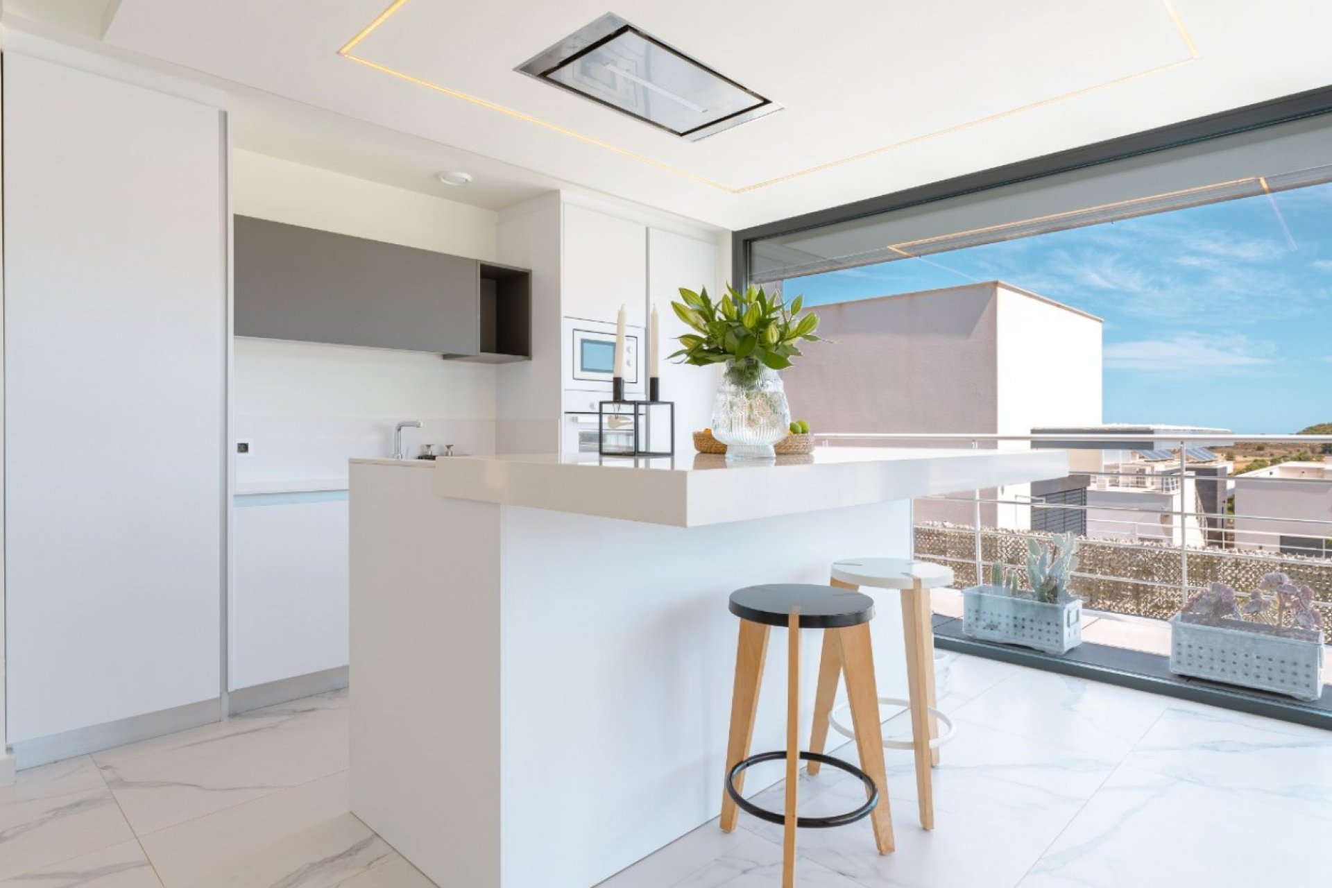 Resale - Villa * - San Miguel de Salinas *