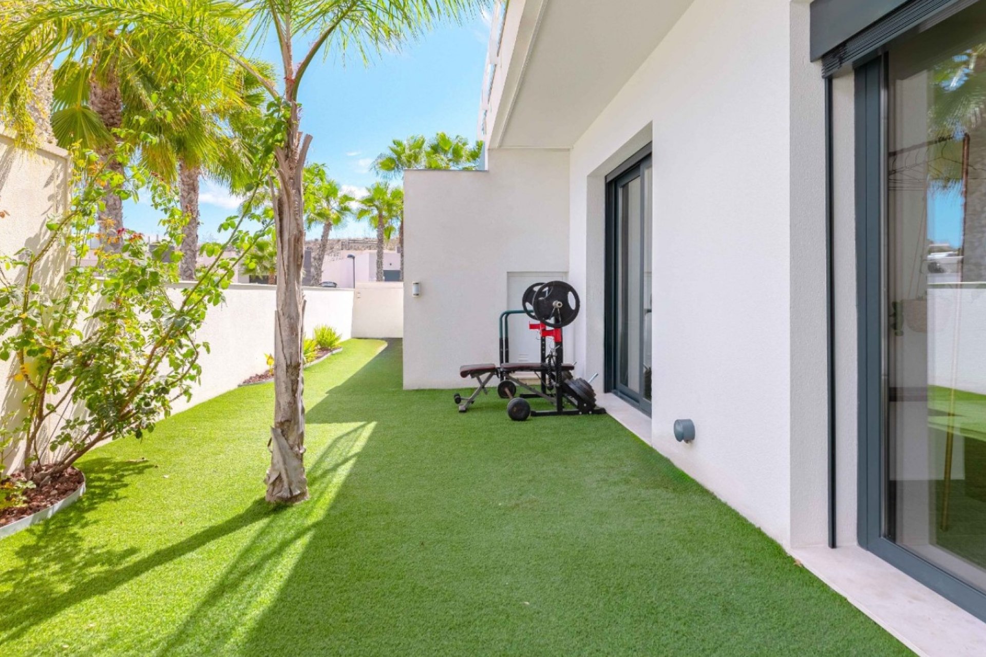 Resale - Villa * - San Miguel de Salinas *