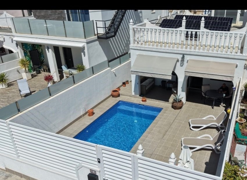 Resale - Villa * - San Miguel de Salinas *