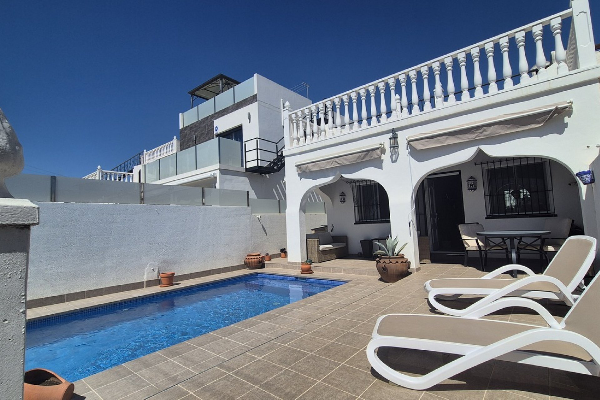Resale - Villa * - San Miguel de Salinas *