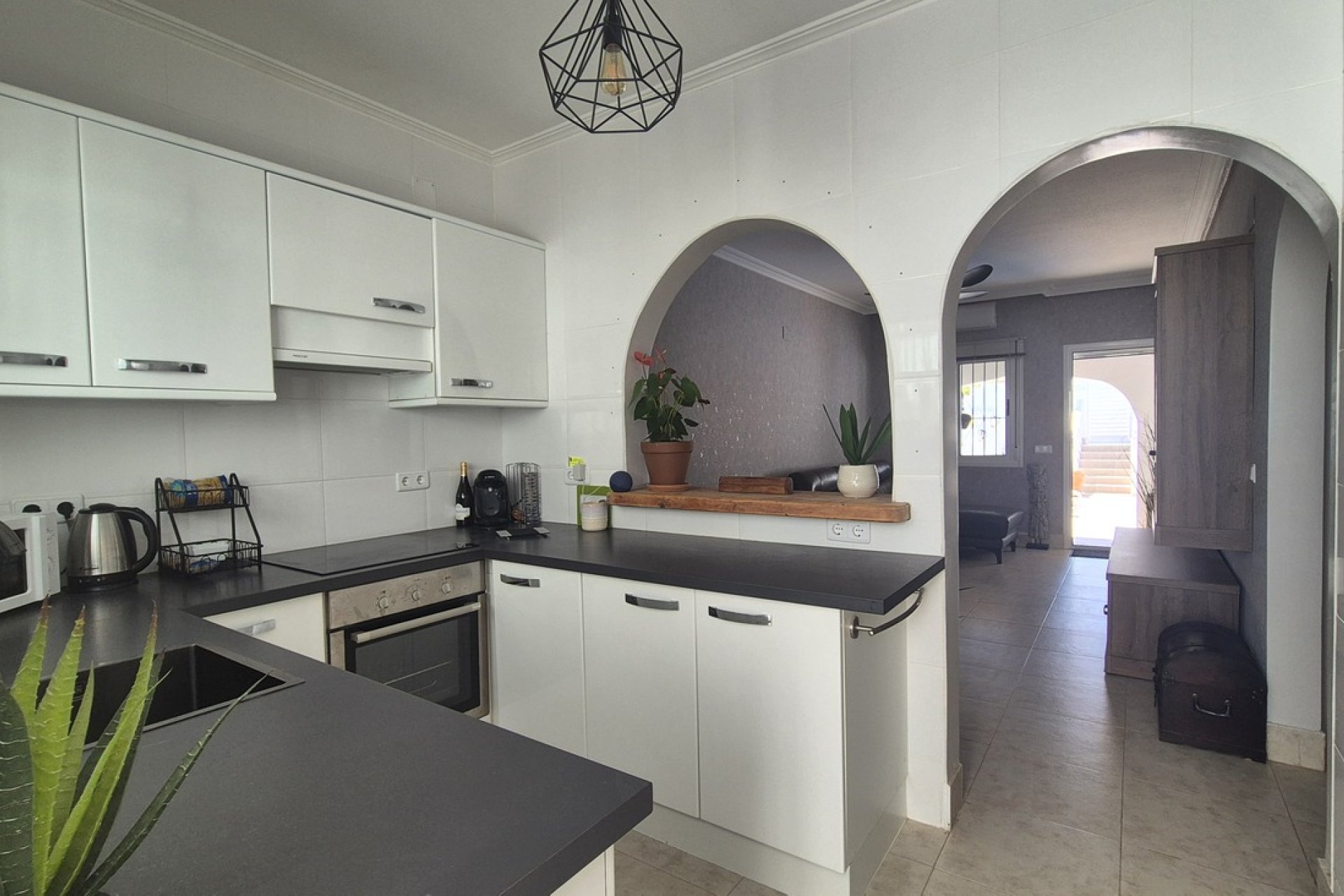 Resale - Villa * - San Miguel de Salinas *