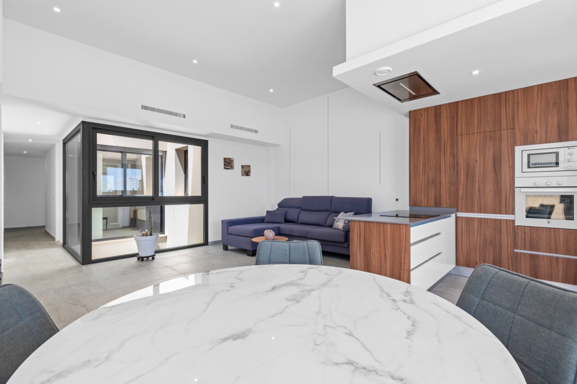 Resale - Villa * - San Miguel de Salinas *