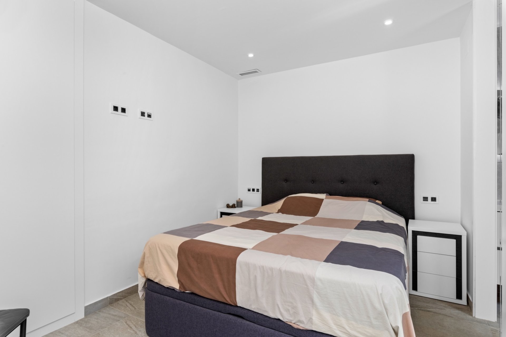 Resale - Villa * - San Miguel de Salinas *