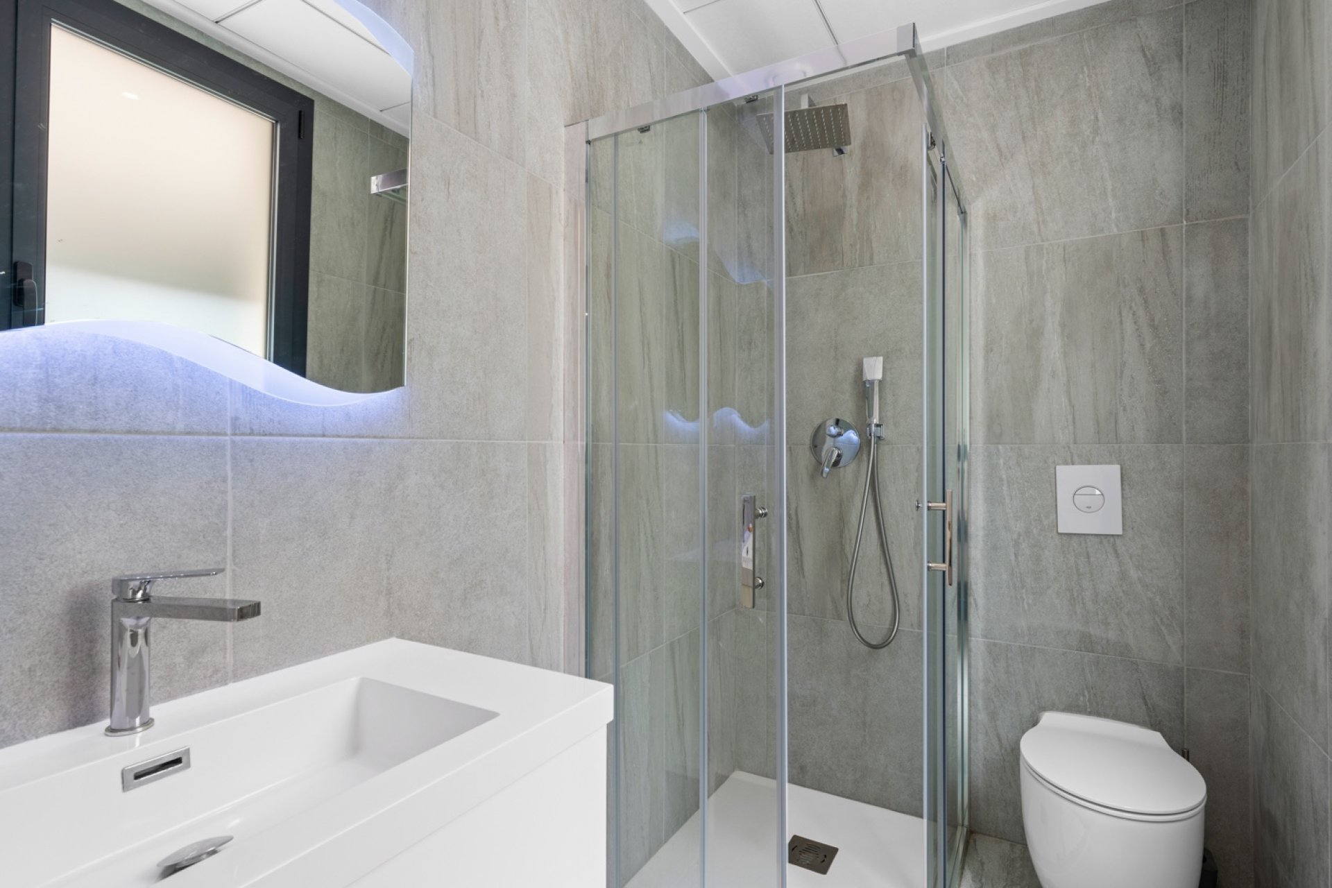 Resale - Villa * - San Miguel de Salinas *