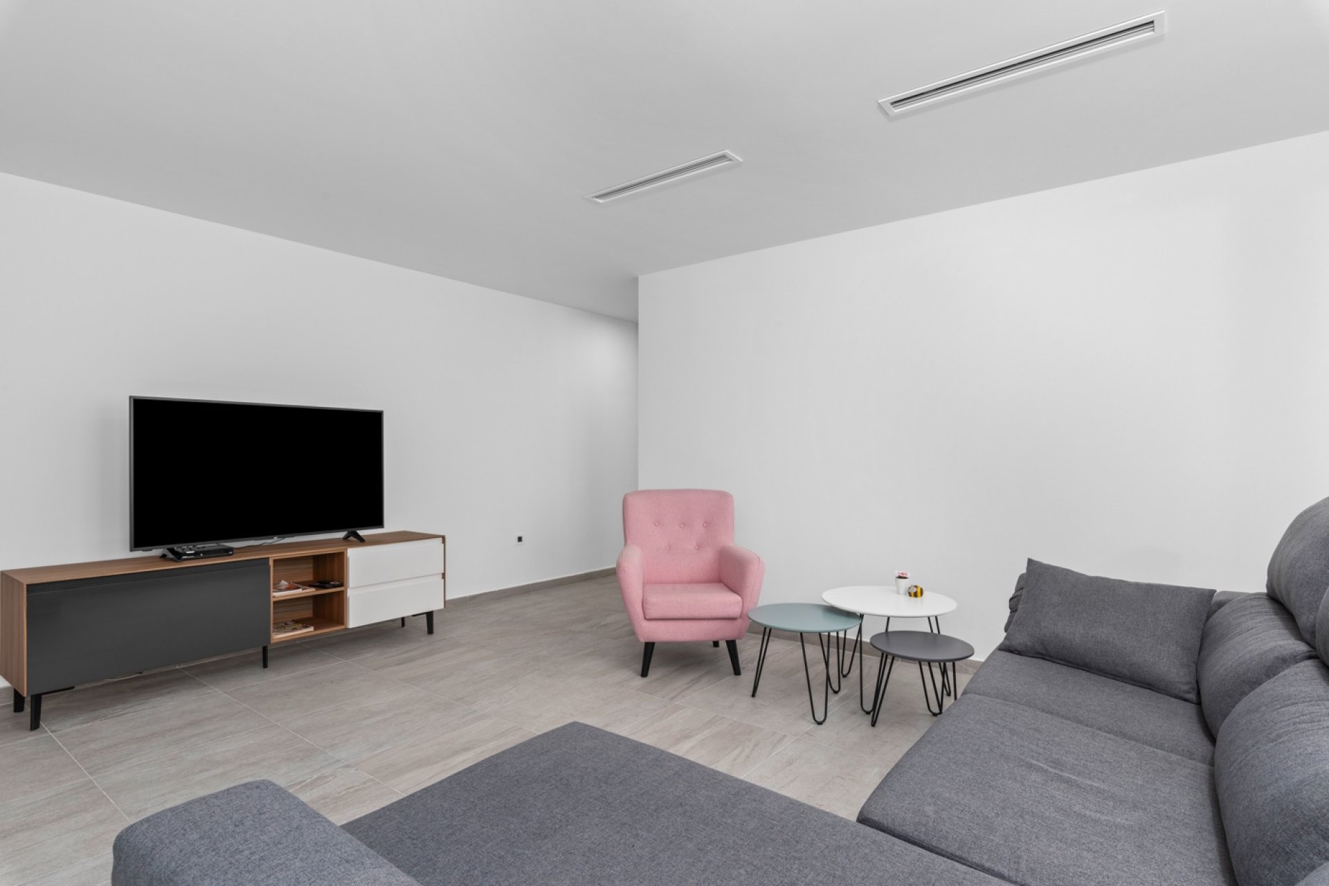 Resale - Villa * - San Miguel de Salinas *