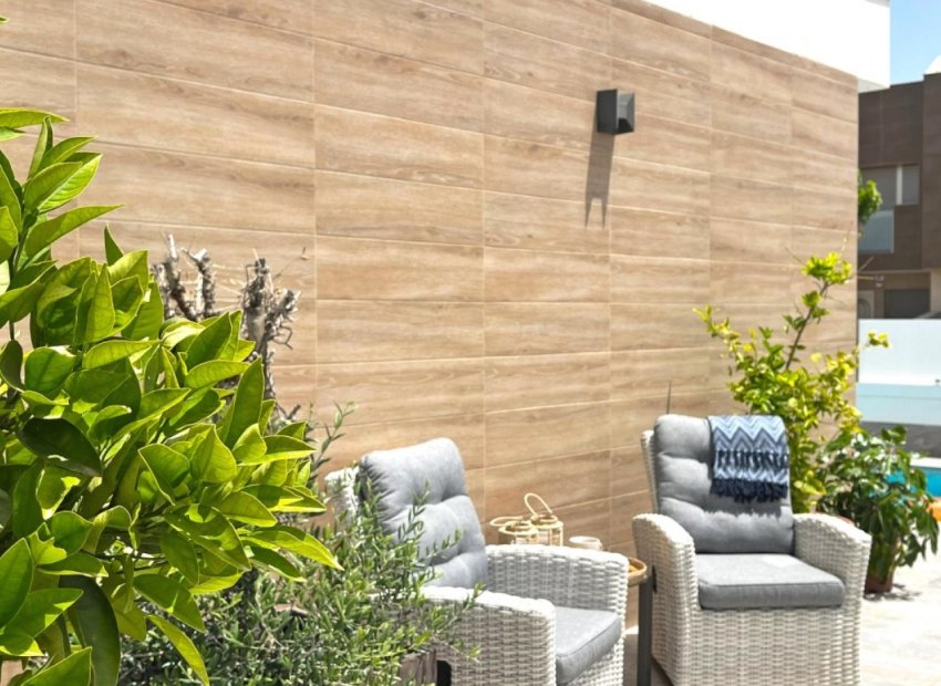 Resale - Villa * - San Pedro del Pinatar * - San Pedro Del Pinatar *