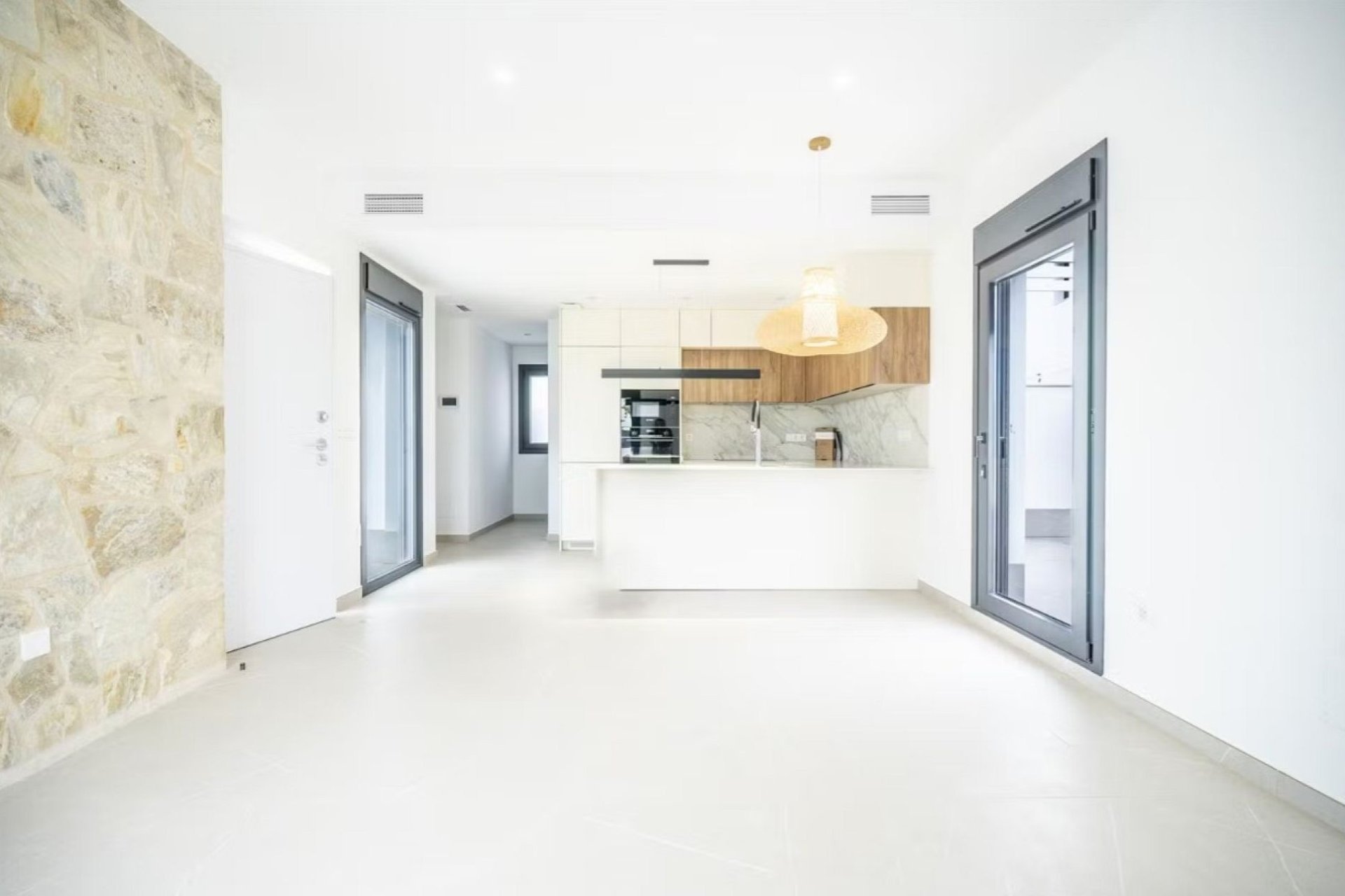 Resale - Villa * - Santa Rosalia *