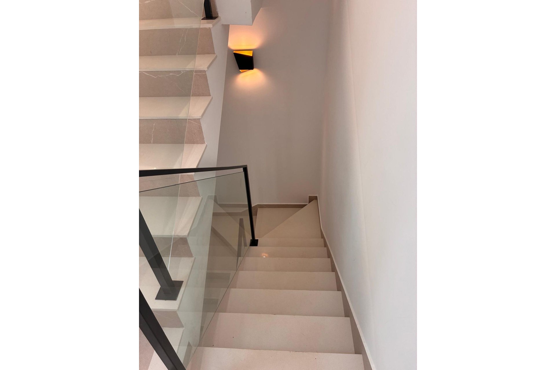 Resale - Villa * - Santa Rosalia *