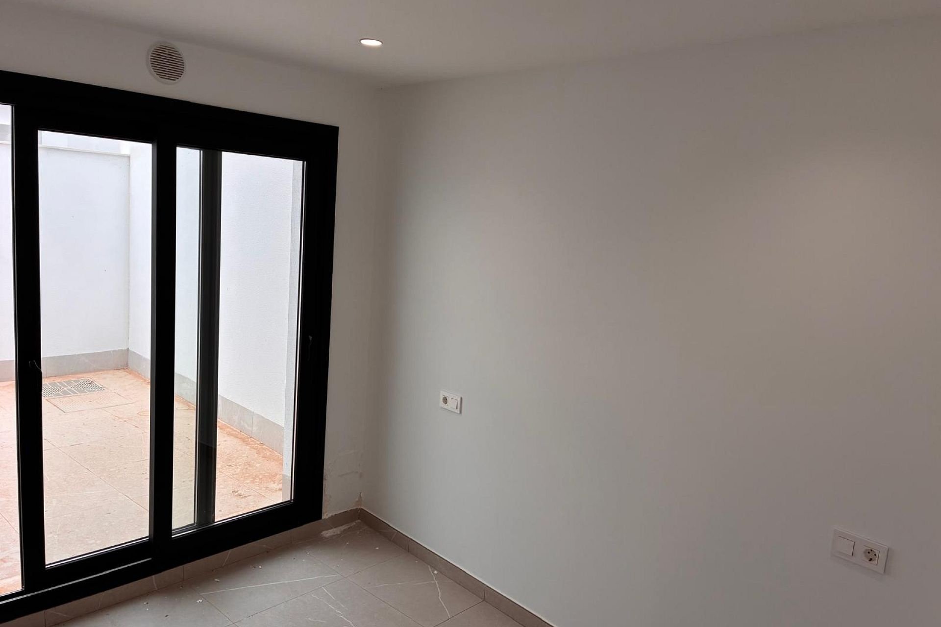 Resale - Villa * - Santa Rosalia *