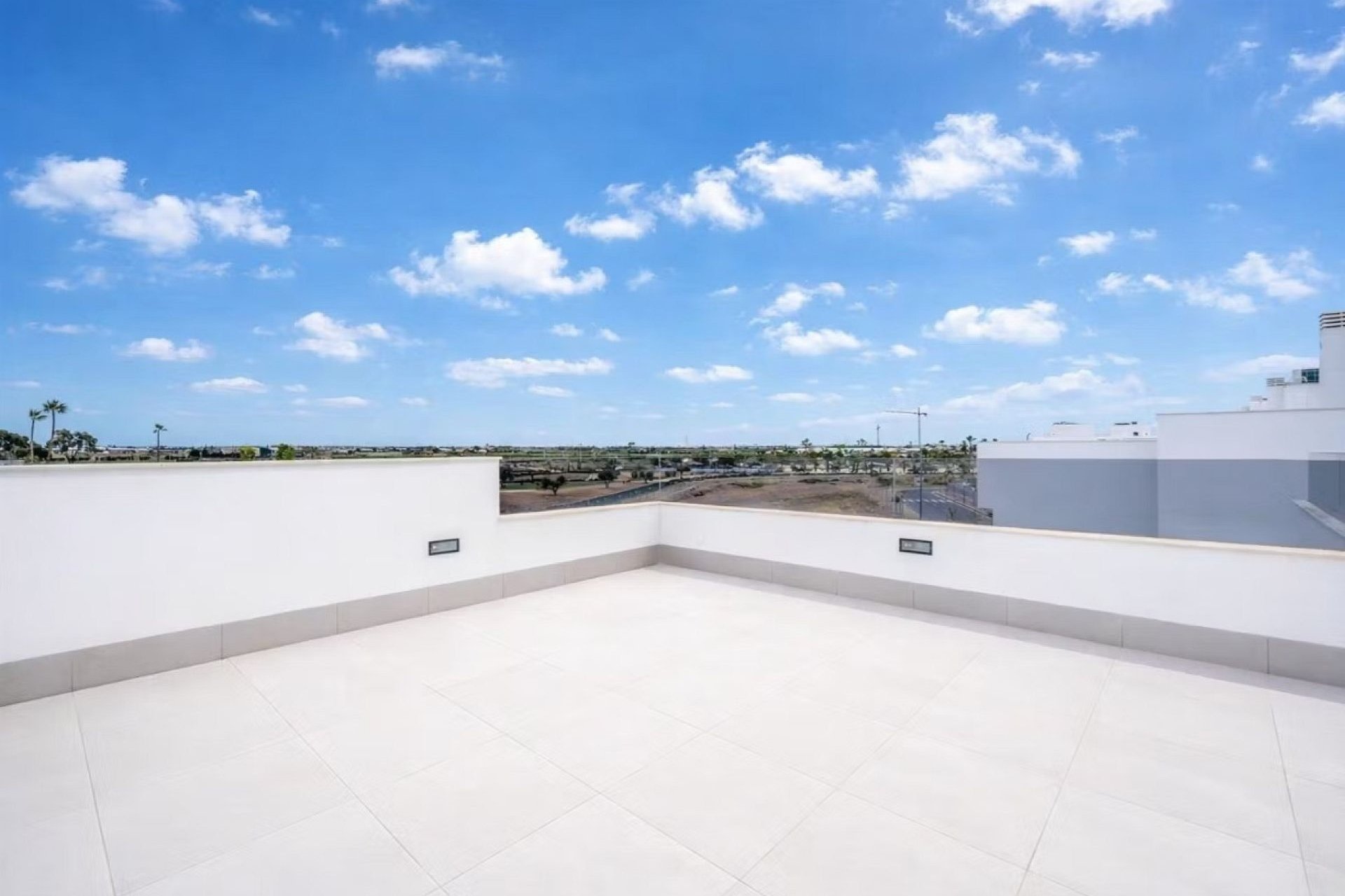 Resale - Villa * - Santa Rosalia *