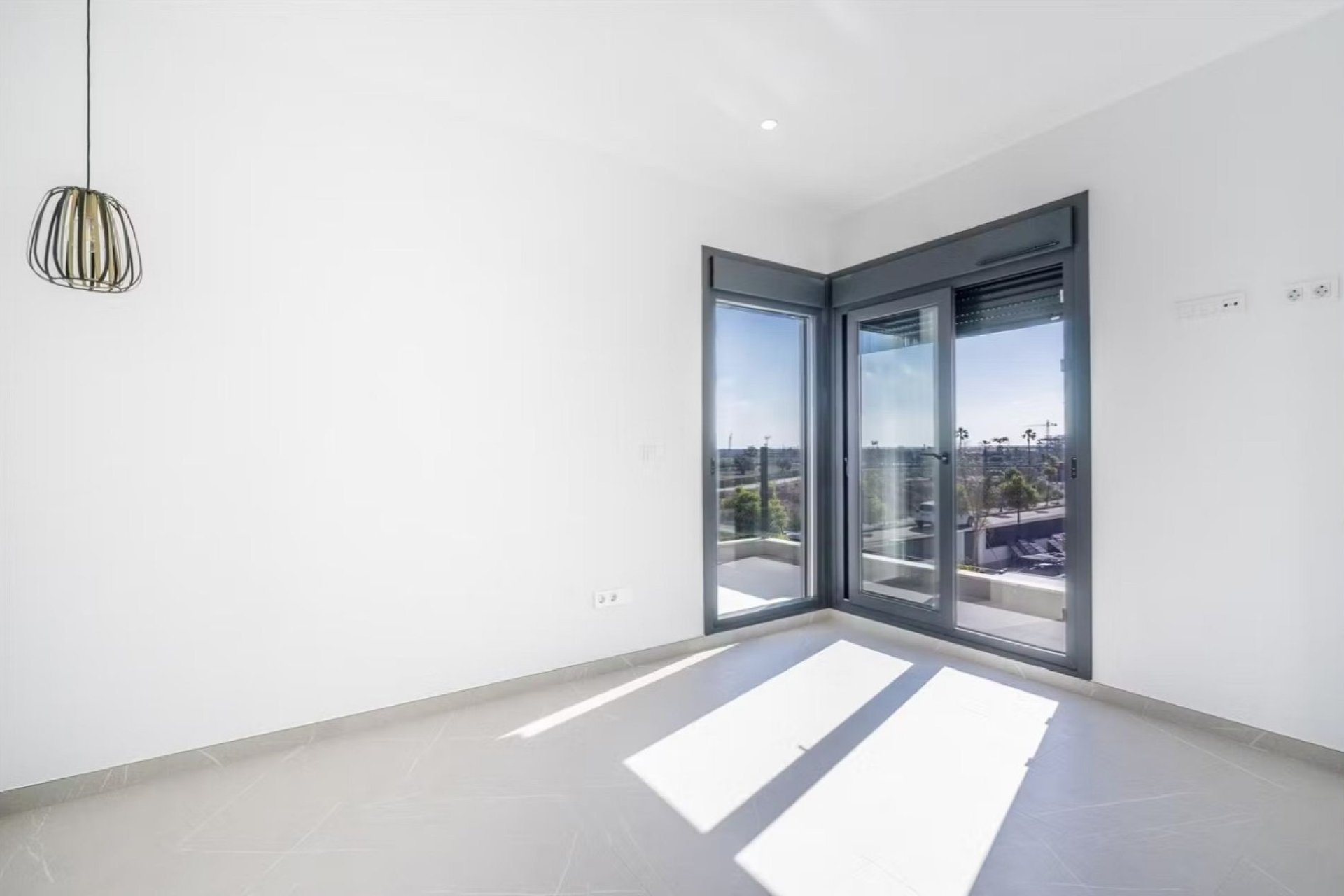 Resale - Villa * - Santa Rosalia *