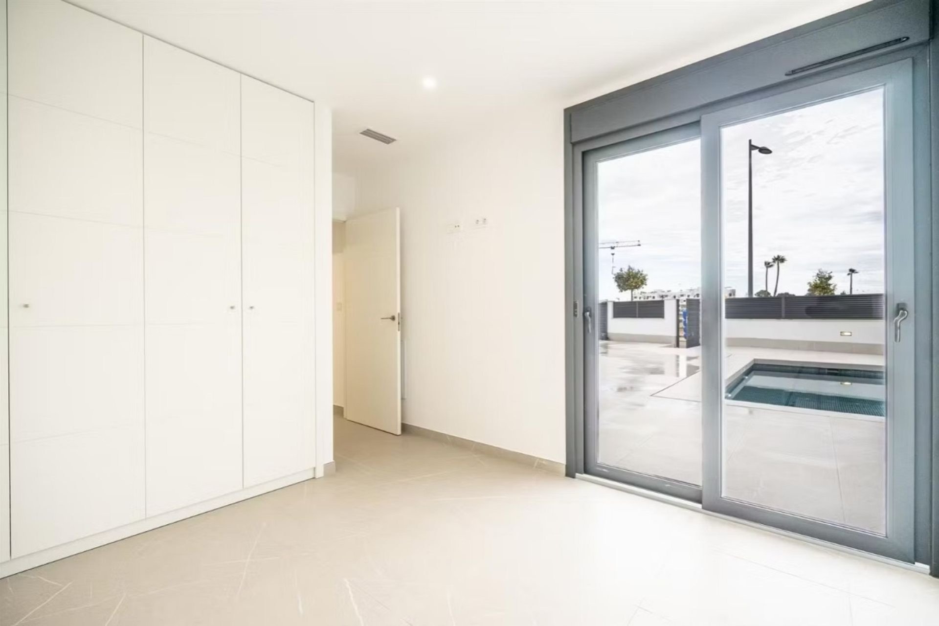 Resale - Villa * - Santa Rosalia *