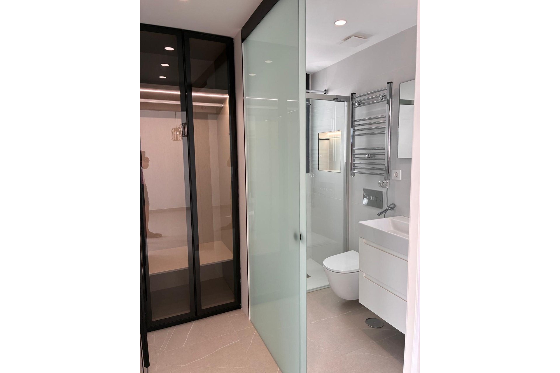 Resale - Villa * - Santa Rosalia *