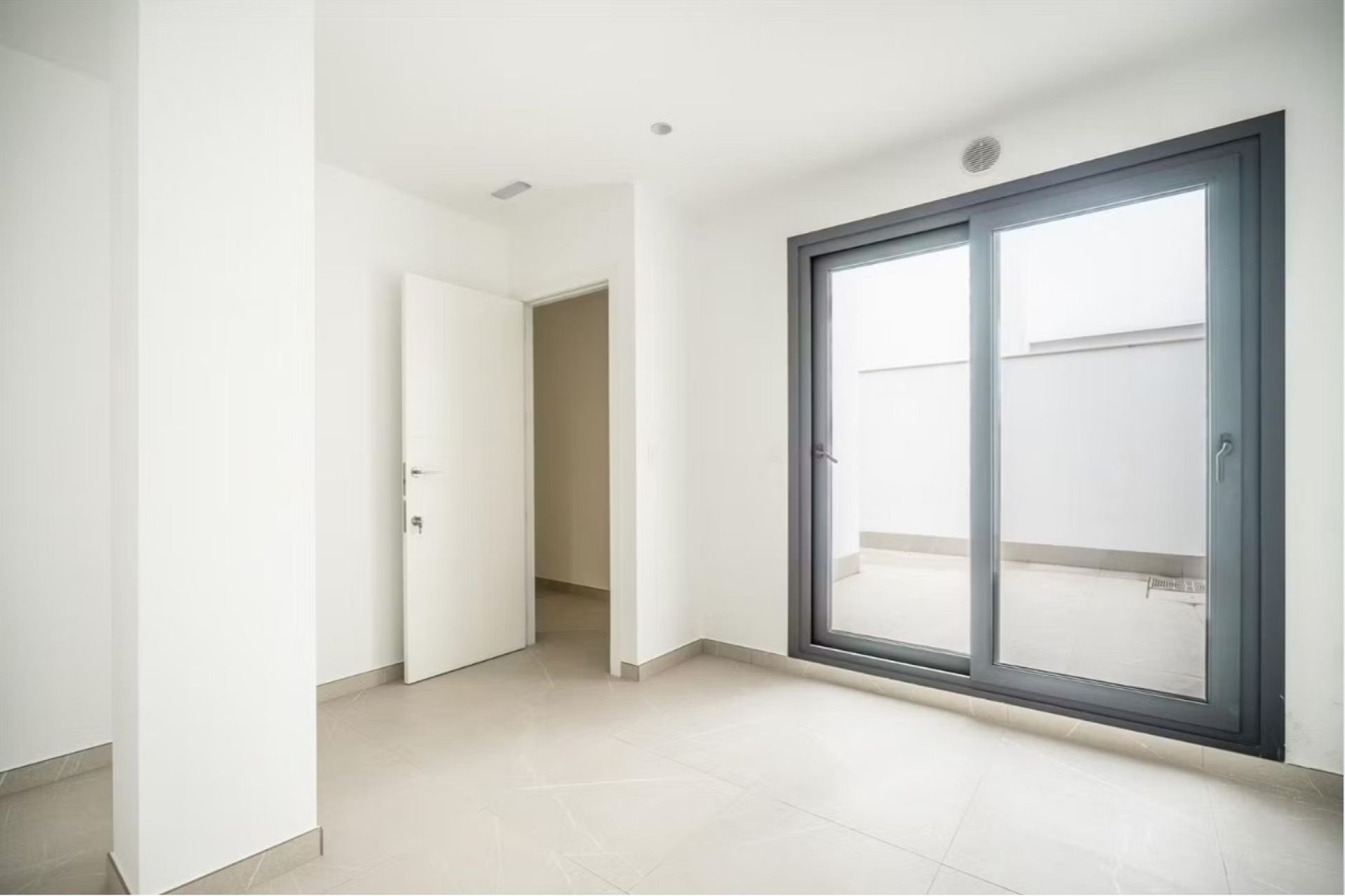 Resale - Villa * - Santa Rosalia *