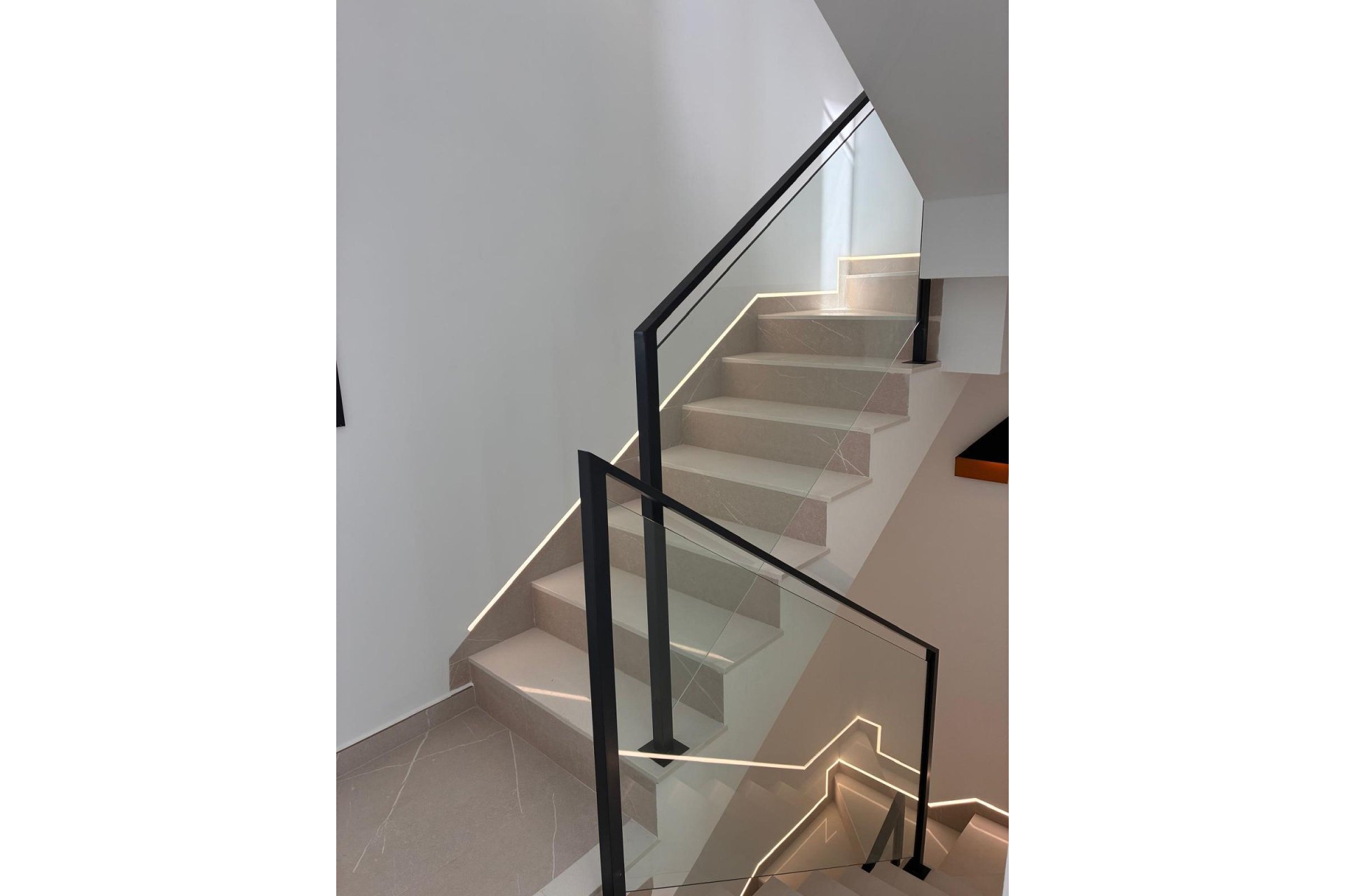 Resale - Villa * - Santa Rosalia *