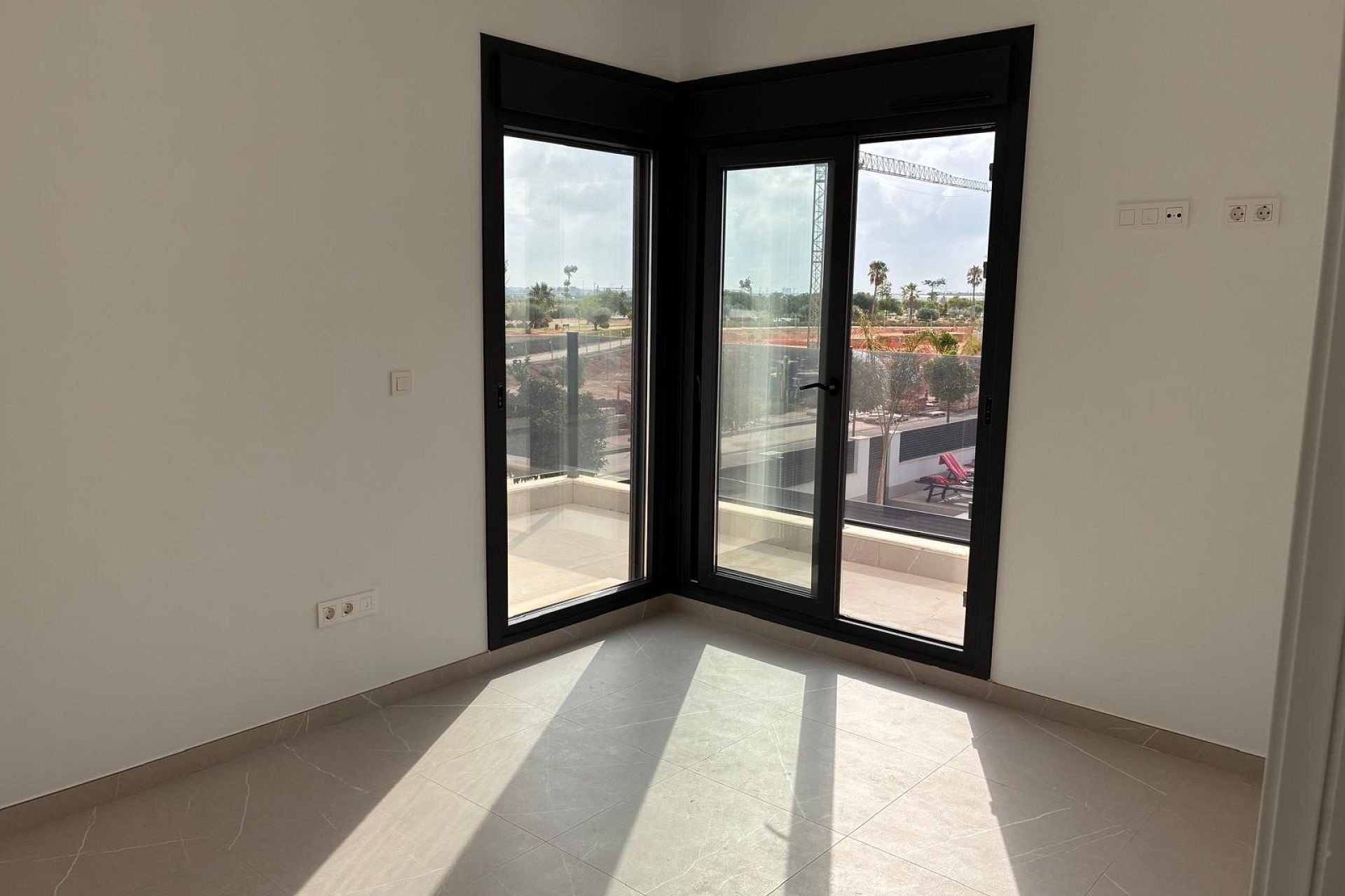 Resale - Villa * - Santa Rosalia *
